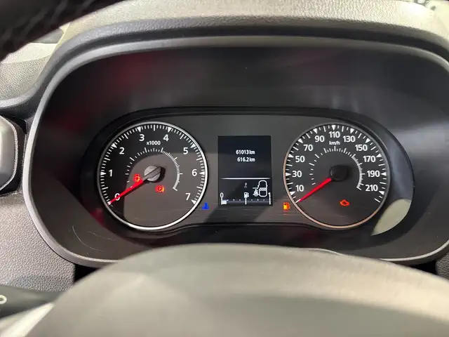 Dacia Duster view 11