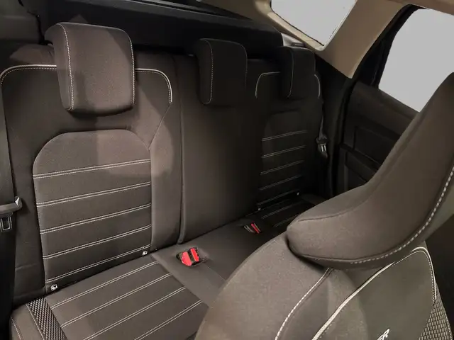 Dacia Duster view 14
