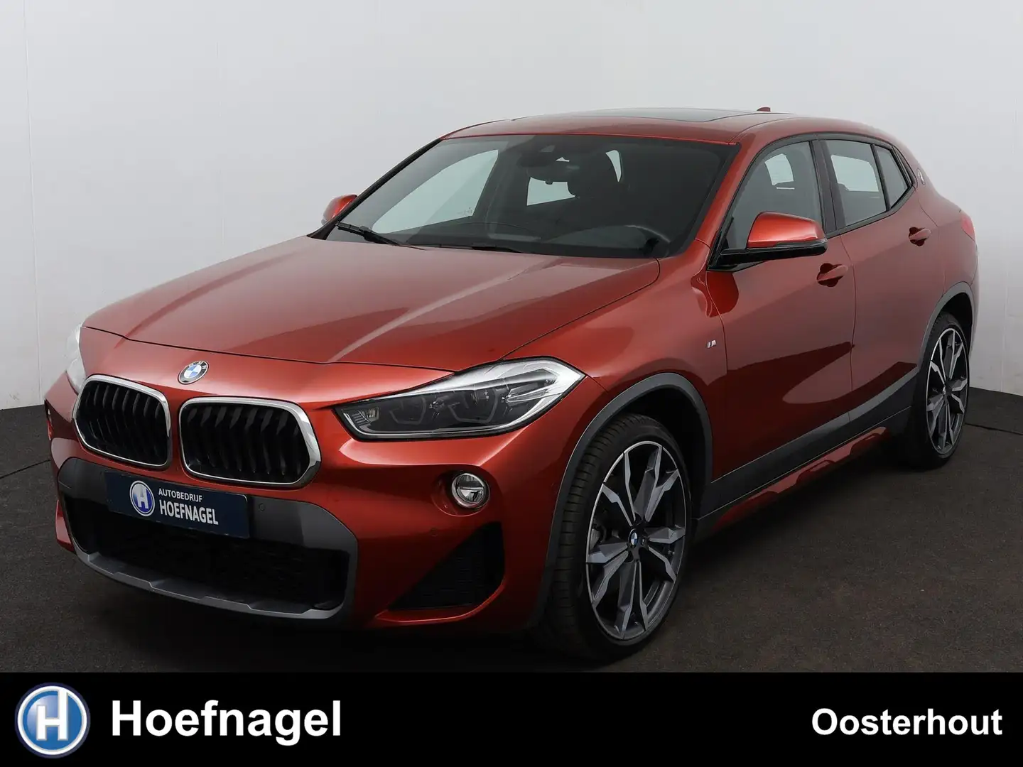 BMW X2 SDrive20i High Executive M Sport Automaat | Panora Narancs - 1
