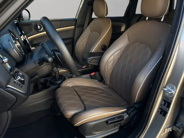 Mini Countryman view 12