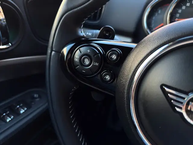 Mini Countryman view 17