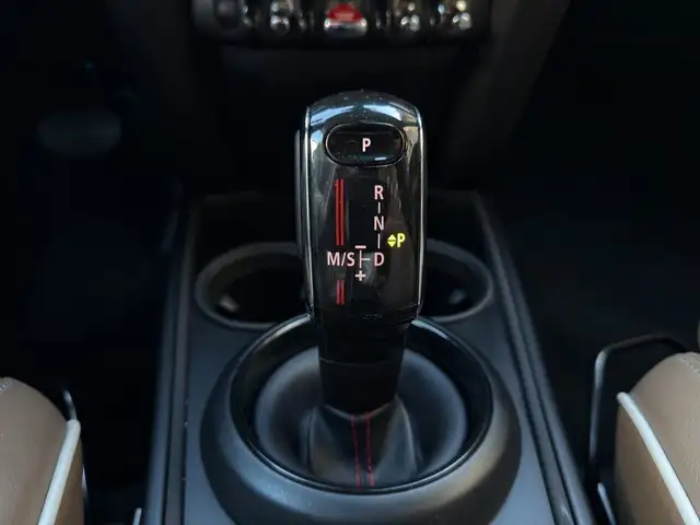 Mini Countryman view 29