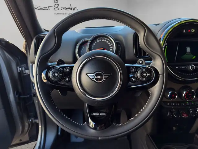 Mini Countryman view 16
