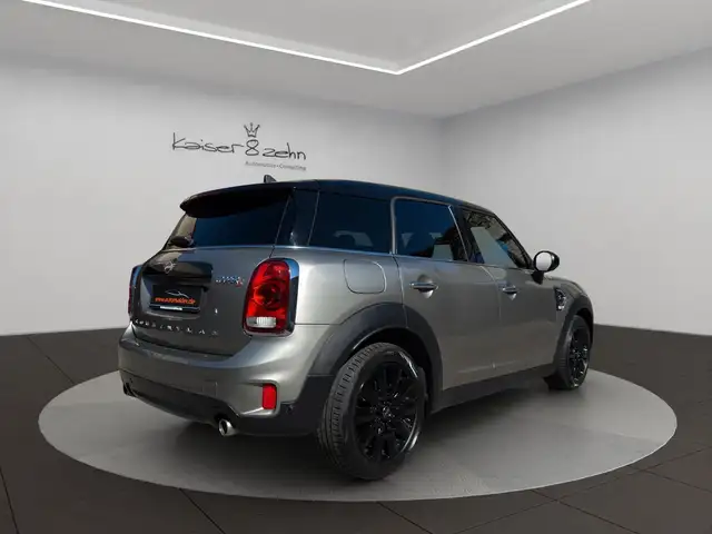 Mini Countryman view 8