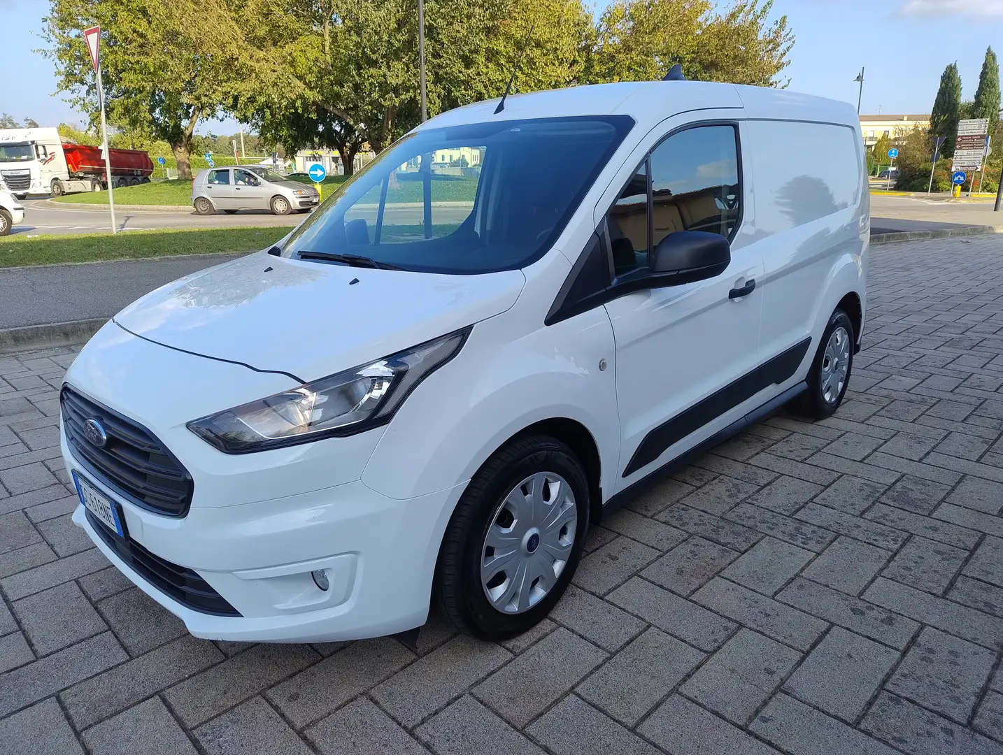 Ford Transit Connect II 200 1.5 TDCI ENTRY L1 H1 3 POSTI Blanc - 1