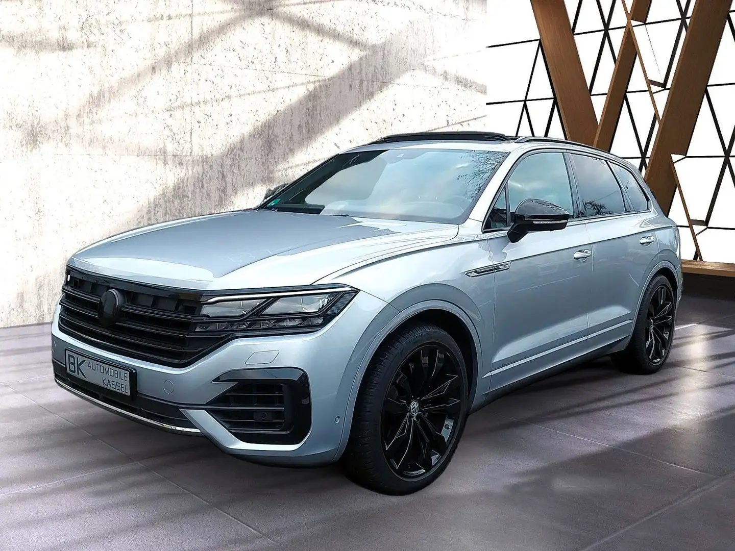 Volkswagen Touareg R-Line 4Motion|LED-Matrix|Virtual|PANO** Silber - 1