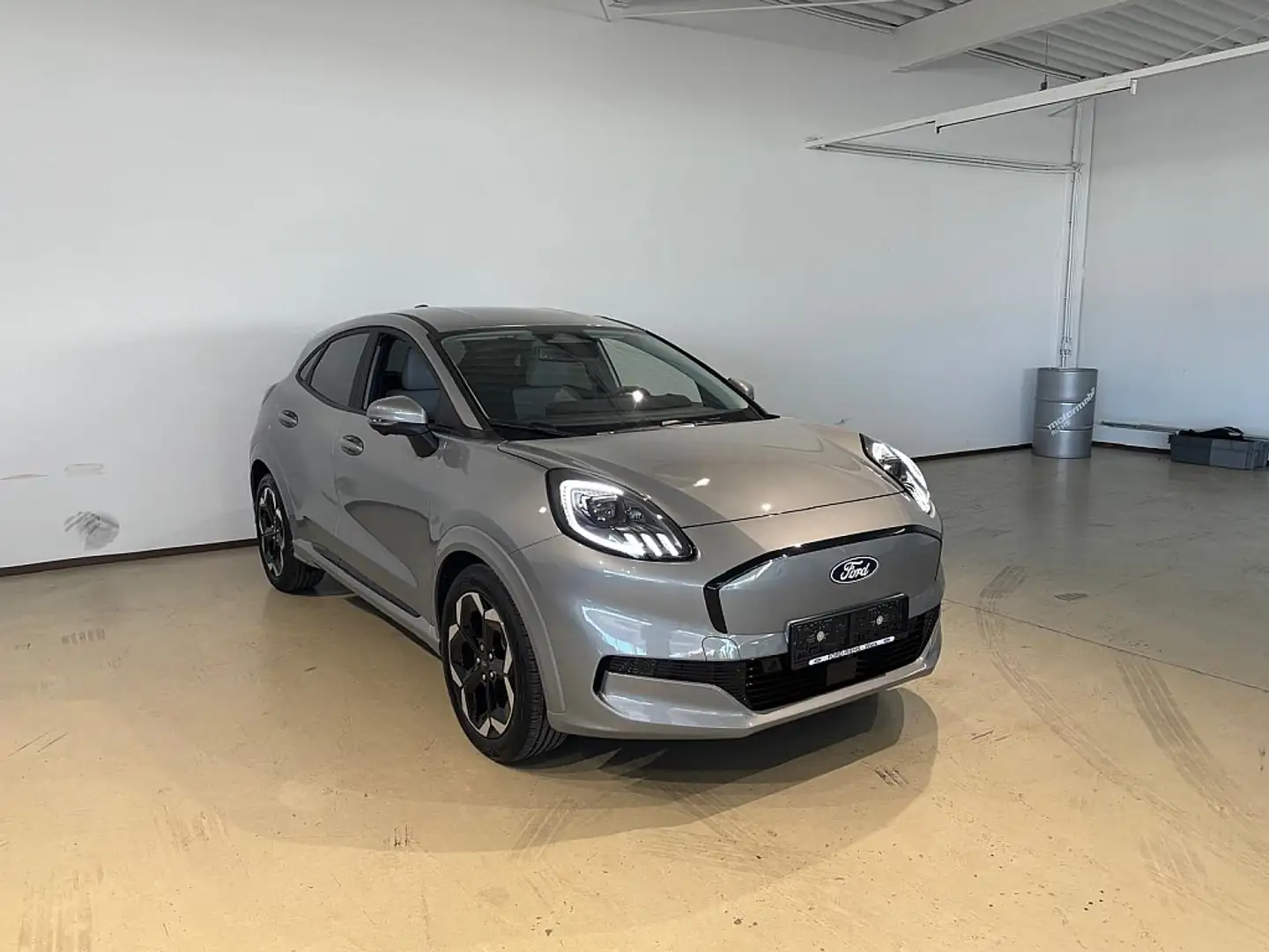 Ford Puma E-Gen 43kWh Premium Silber - 1