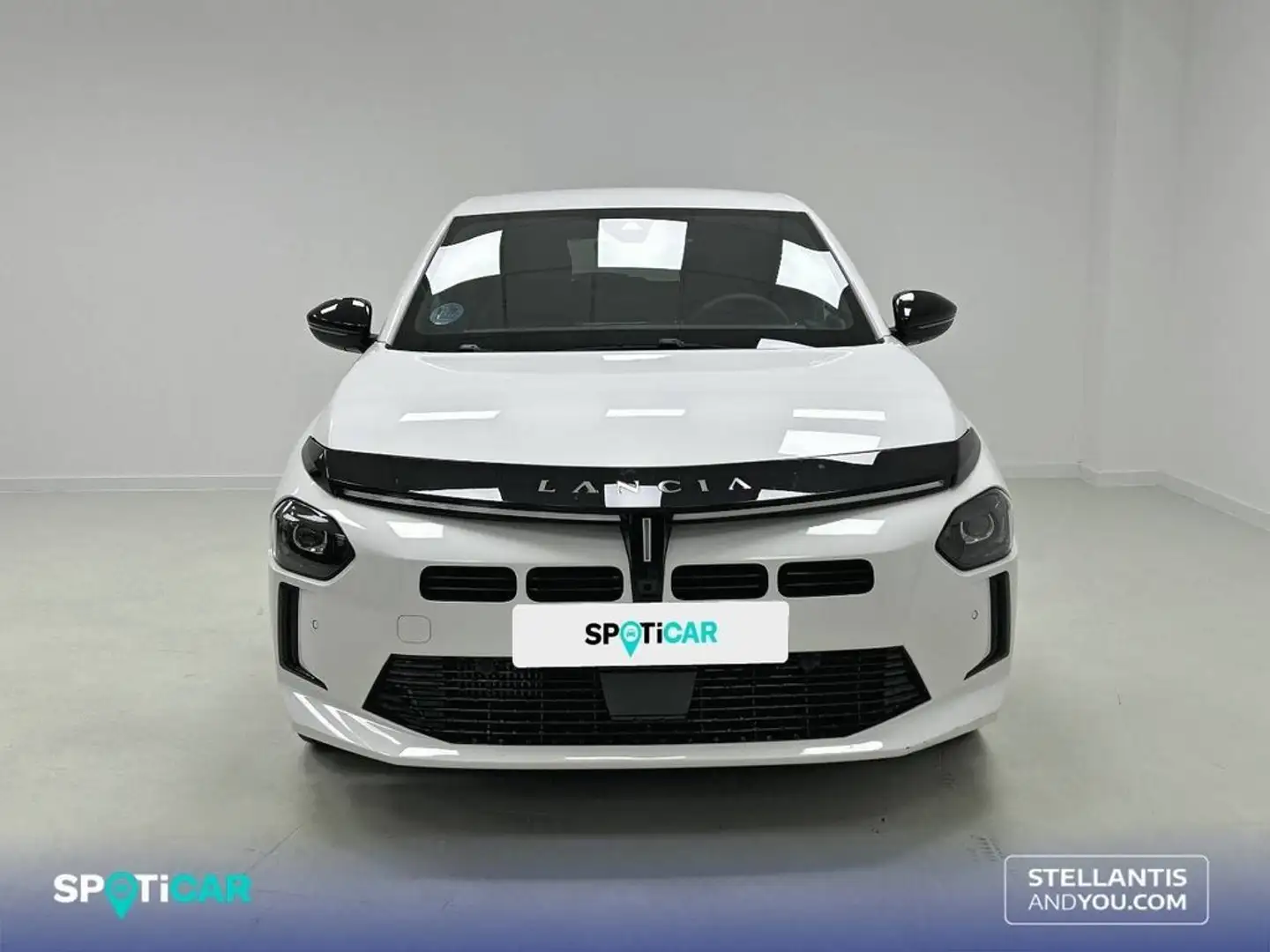 Lancia Ypsilon Hybrid 74kW (100CV)  LX Negro - 2