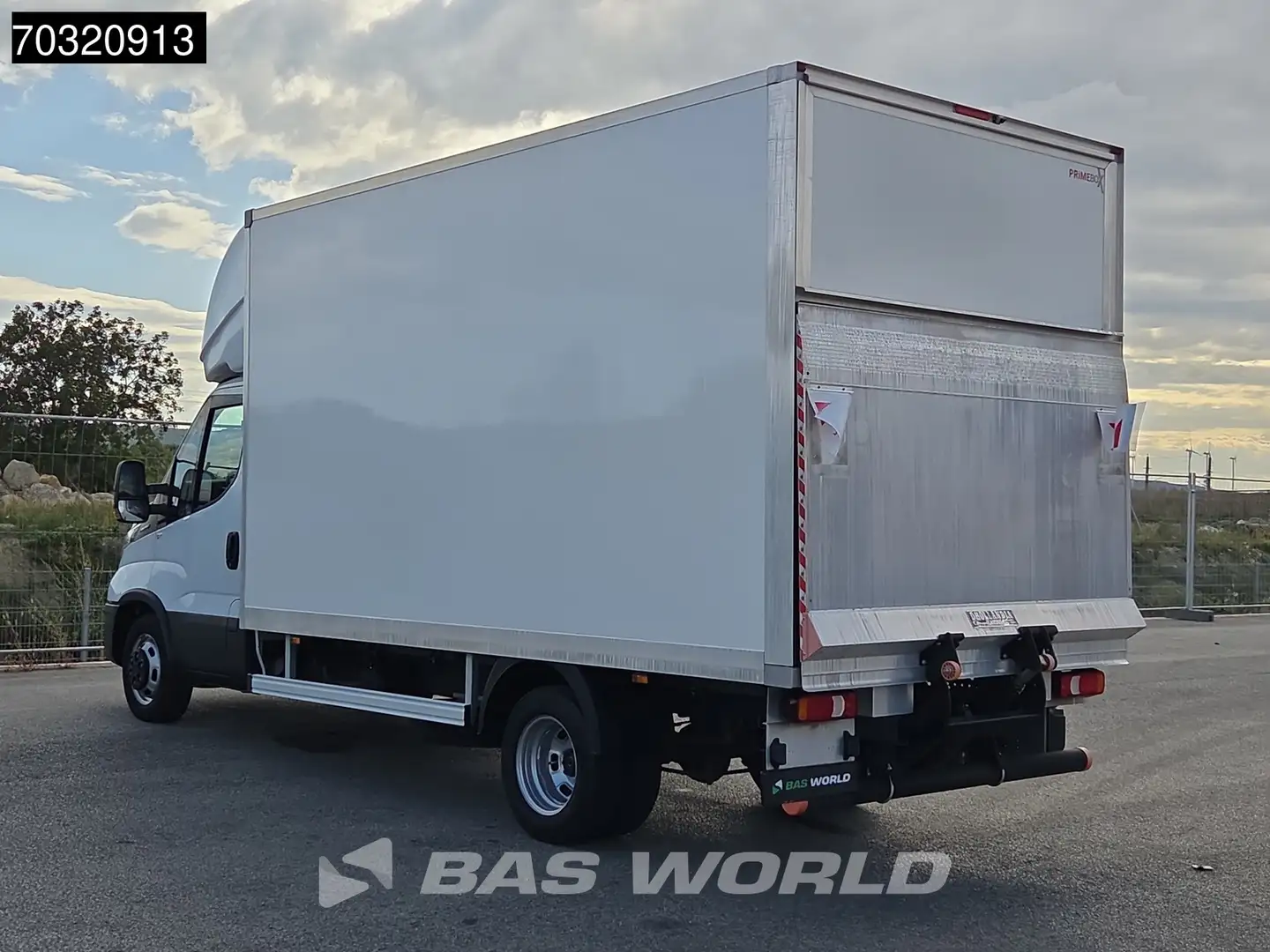 Iveco Daily 35C16 3.0L Ladebordwand Seitentur 160PS Weiß - 2