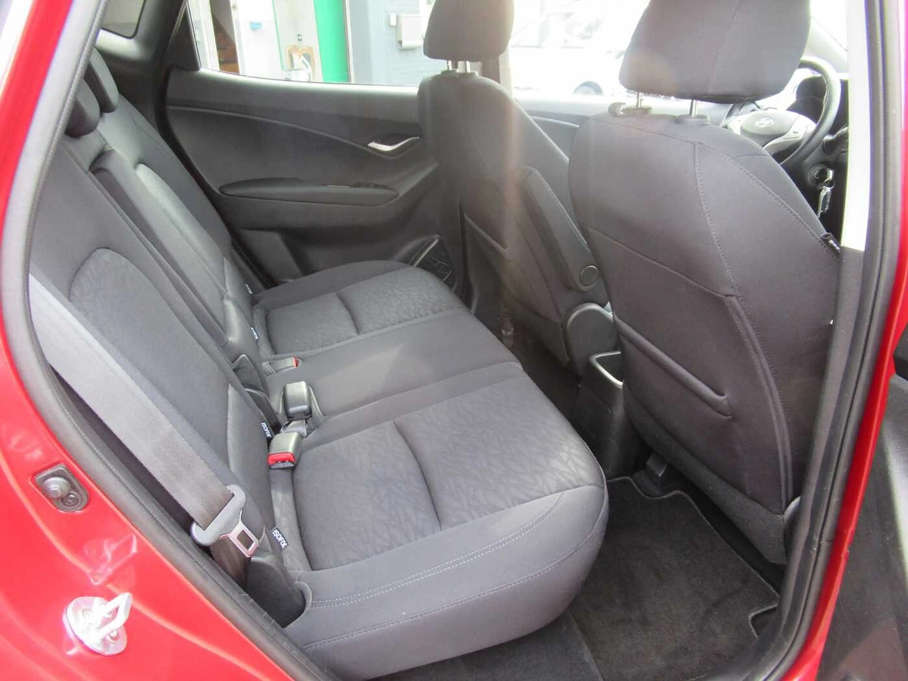 Hyundai iX20 1.4 Trend — photo 11