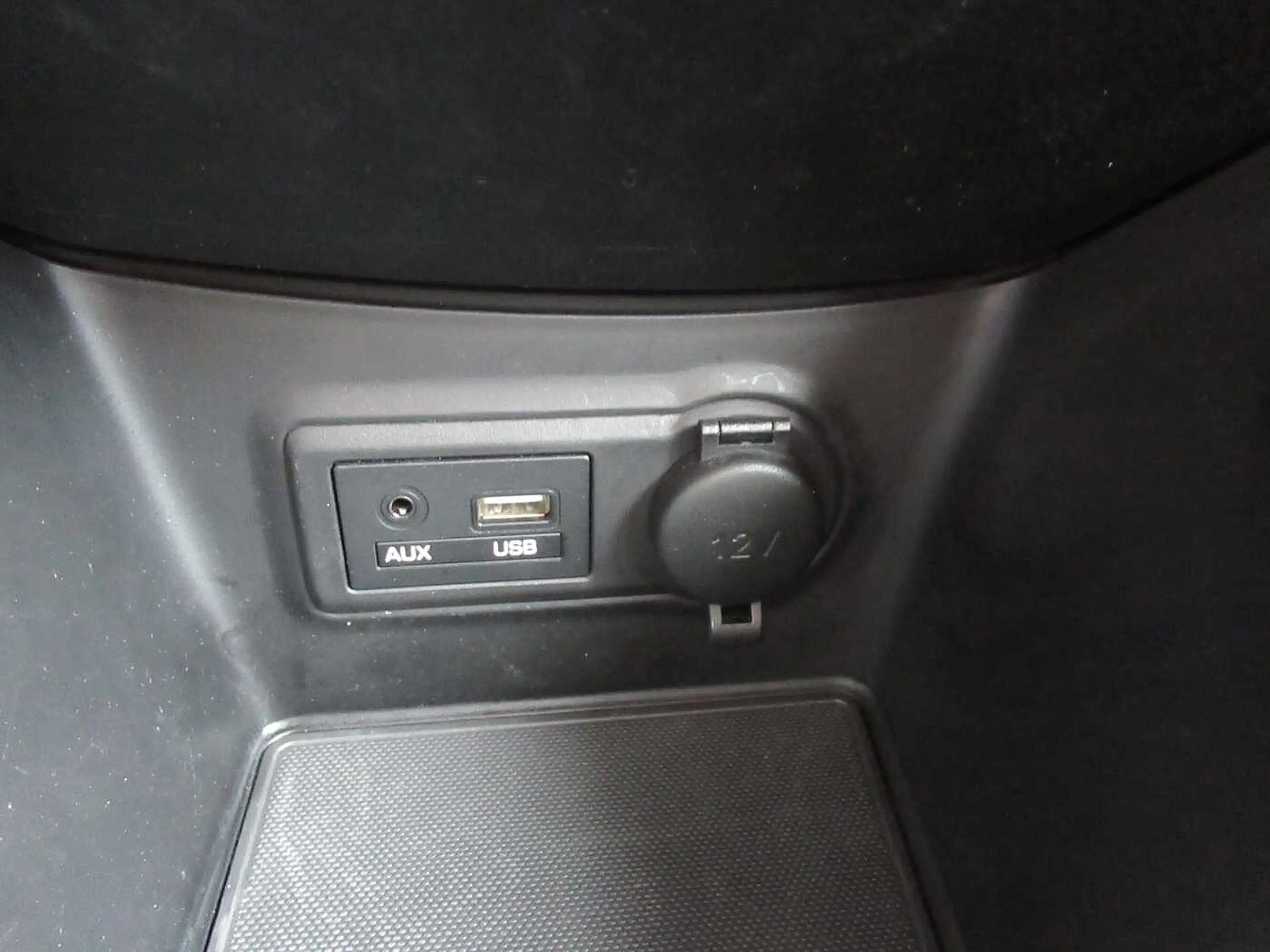 Hyundai iX20 1.4 Trend — photo 15