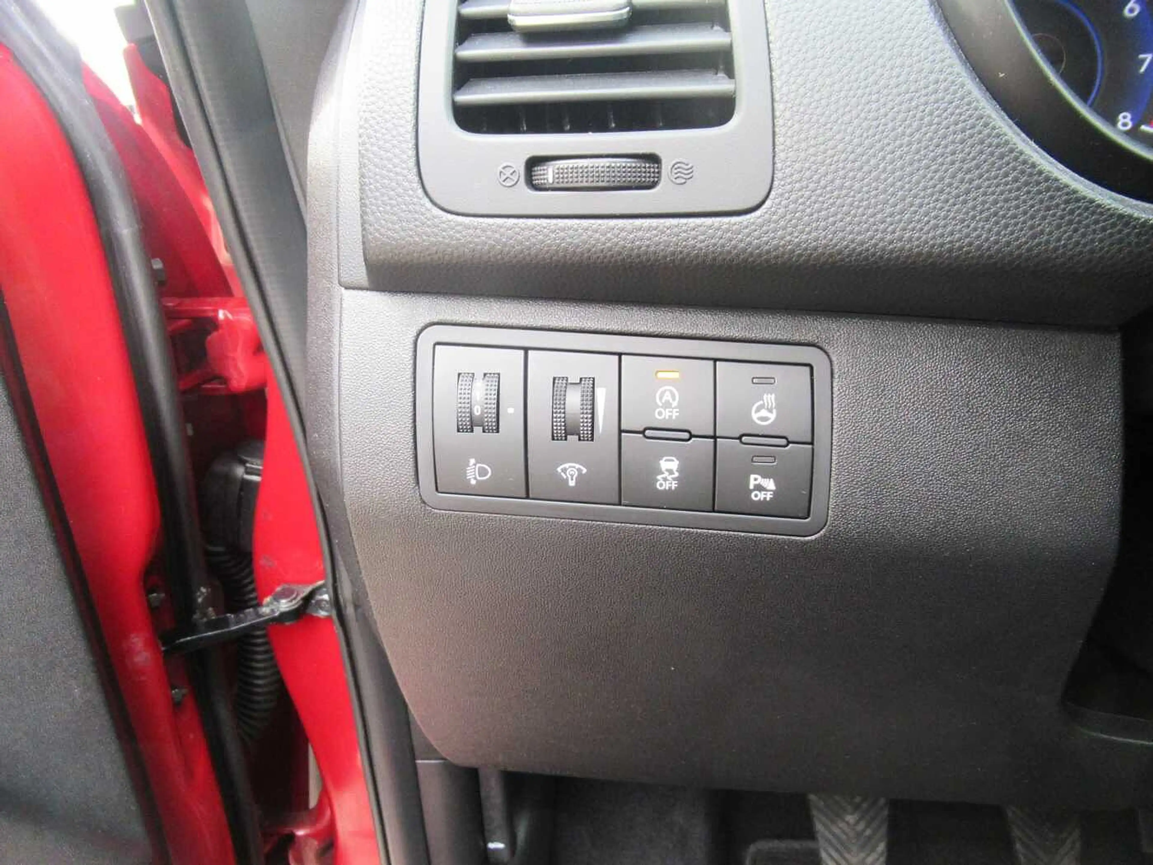 Hyundai iX20 1.4 Trend — photo 13