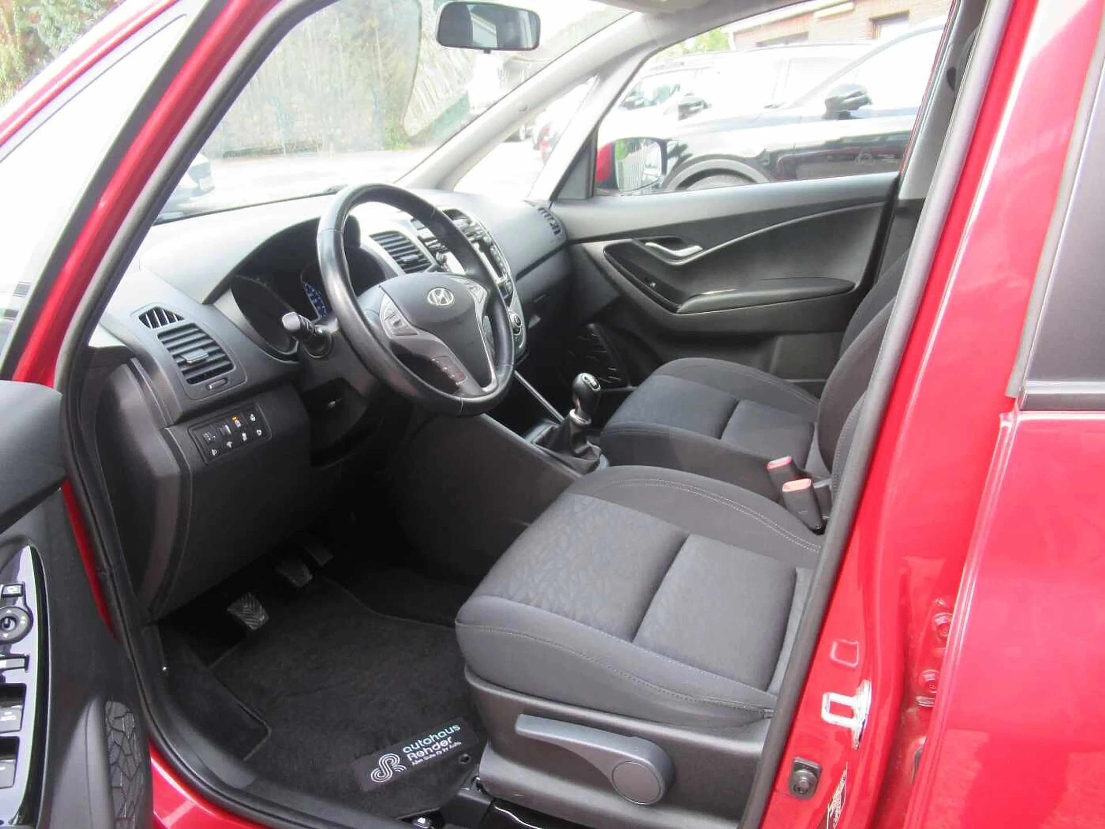 Hyundai iX20 1.4 Trend — photo 7