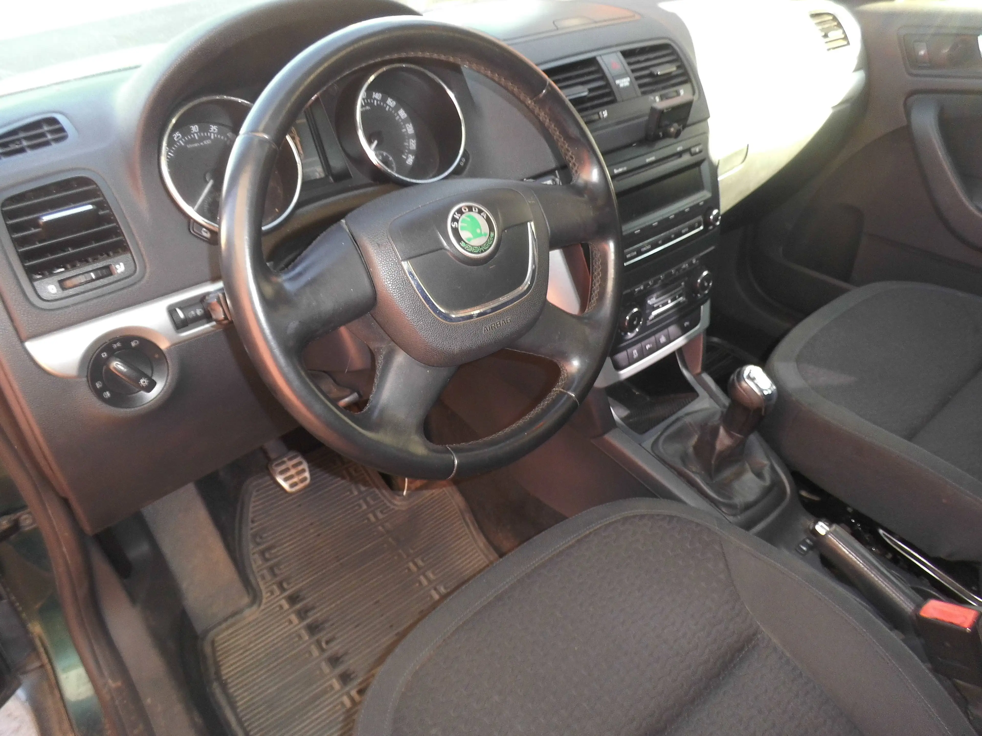Skoda Yeti Experience 4x4 — photo 8