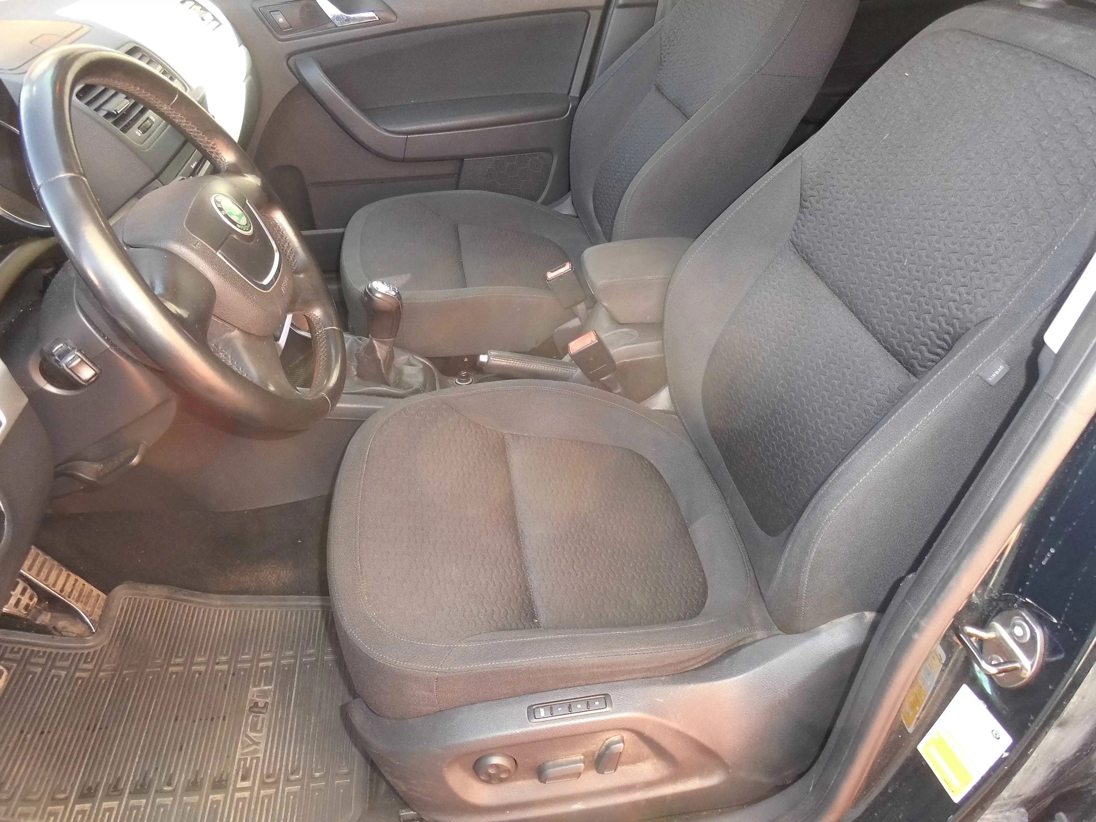 Skoda Yeti Experience 4x4 — photo 7