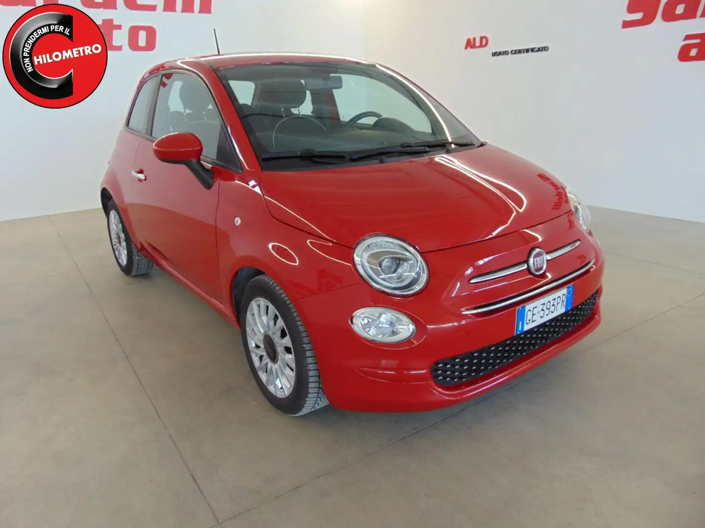 Fiat 500 1.0 Hybrid Lounge Rosso - 2
