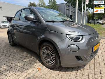 Icon 42 kWh 2021 59.000 km panoramadak, navi, crui