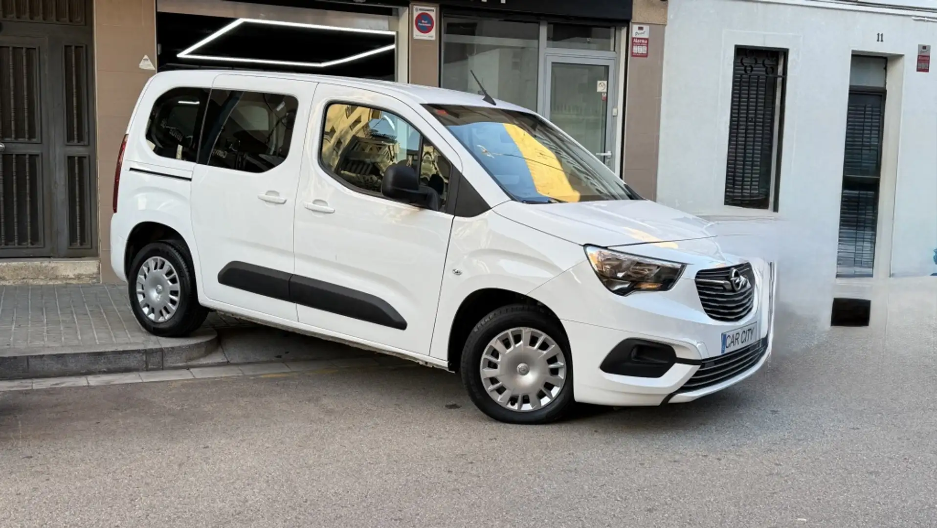 Opel Combo Life 1.5TD S/S Edition Plus L 100 Blanco - 2