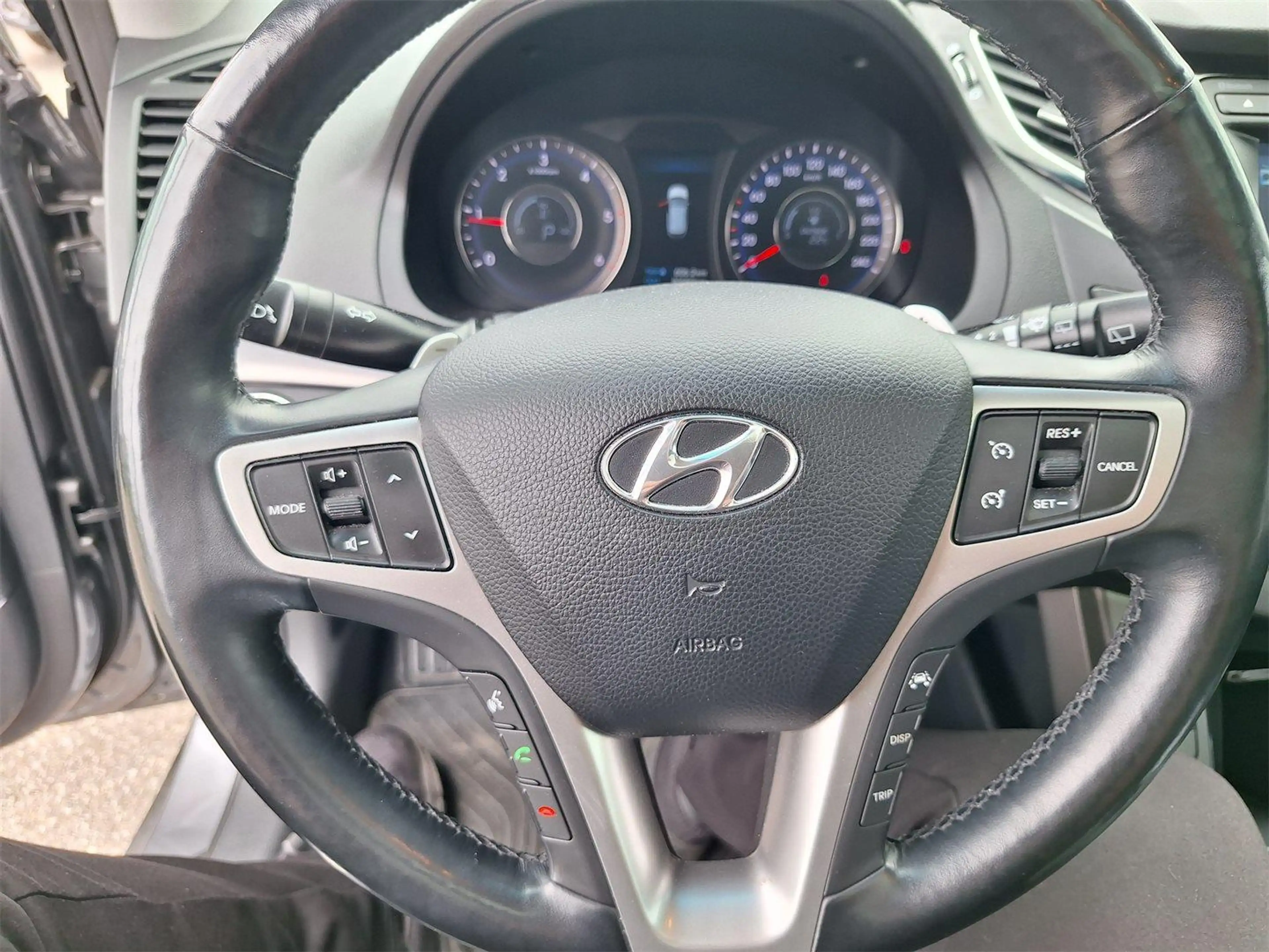 Hyundai i40 Style 1,7 CRDi DPF — photo 15