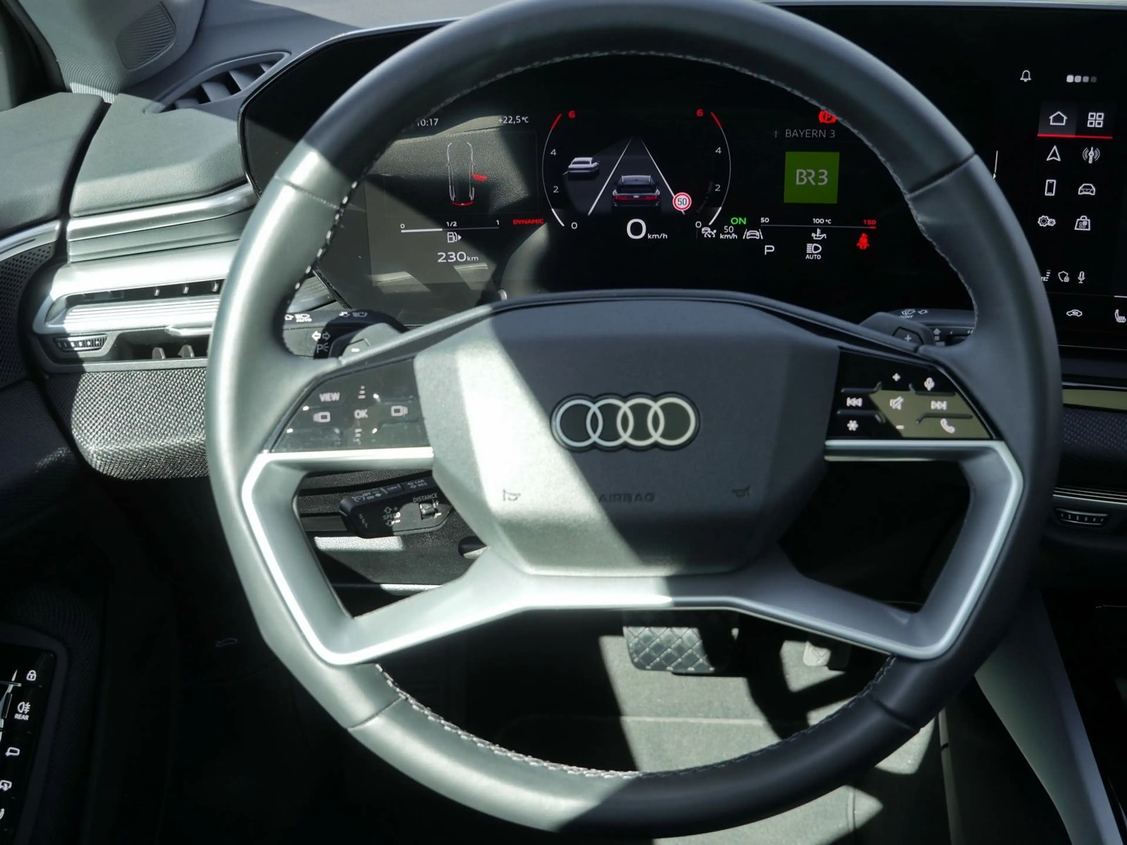 Audi A6 TDI quattro 150 kW Matrix*Pano*AHK*360° — photo 9