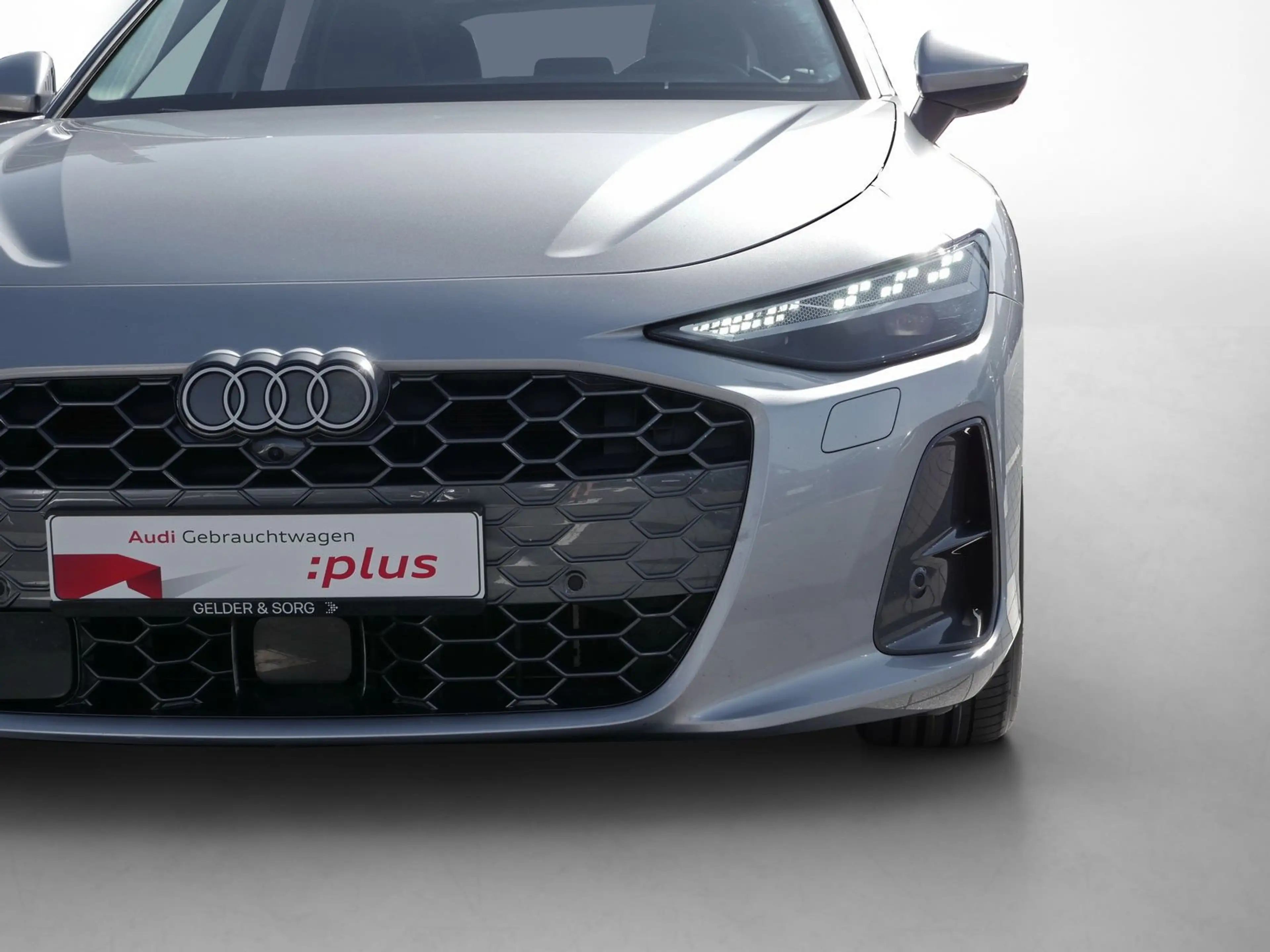 Audi A6 TDI quattro 150 kW Matrix*Pano*AHK*360° — photo 12