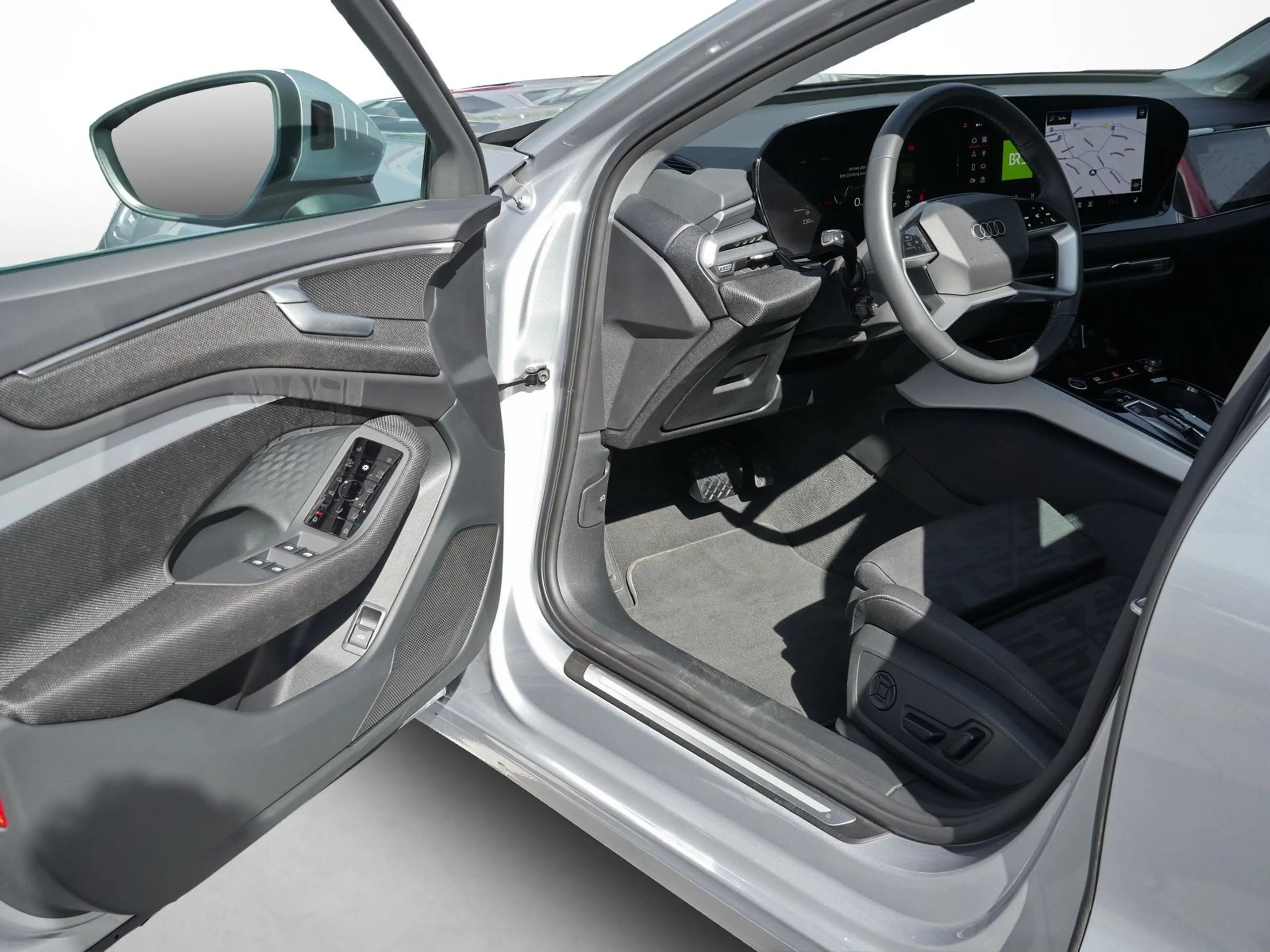 Audi A6 TDI quattro 150 kW Matrix*Pano*AHK*360° — photo 14