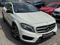 Mercedes-Benz GLA 250 4Matic AMG LINE PANO XENON NAVI 1.Hand Weiß - thumbnail 1