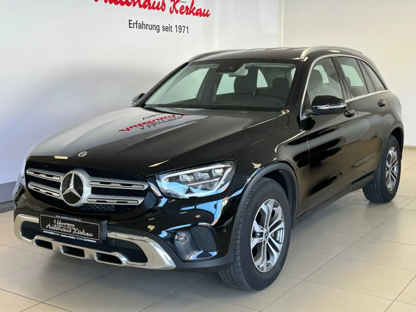Mercedes-Benz GLC 220 d 4Matic 9G-TRONIC+Business Paket+LED+Carplay+ Schwarz - 2