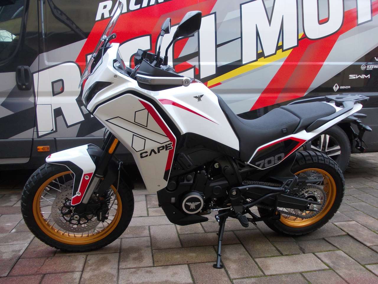 Moto Morini X-Cape 700 GOLD EDITION 2026