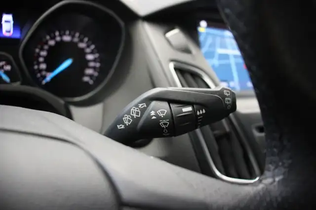 Ford Focus view 26