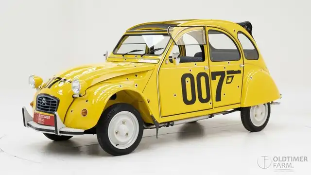Citroen 2CV 6 James Bond 007 '80 CH6837