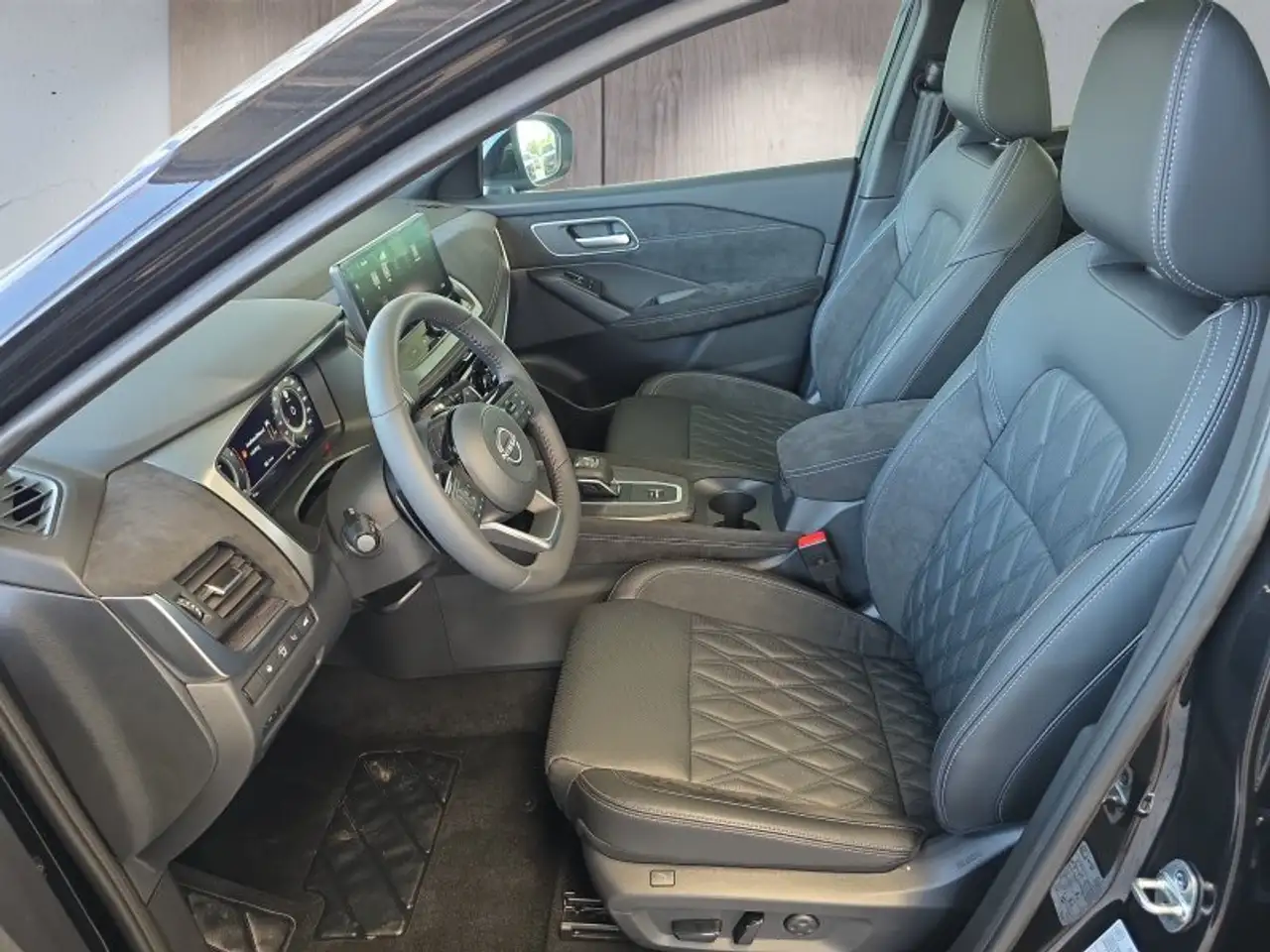 Nissan Qashqai Tekna+ 1,3 DIG-T Xtronic UPE=48500 Euro **, миниатюра 9