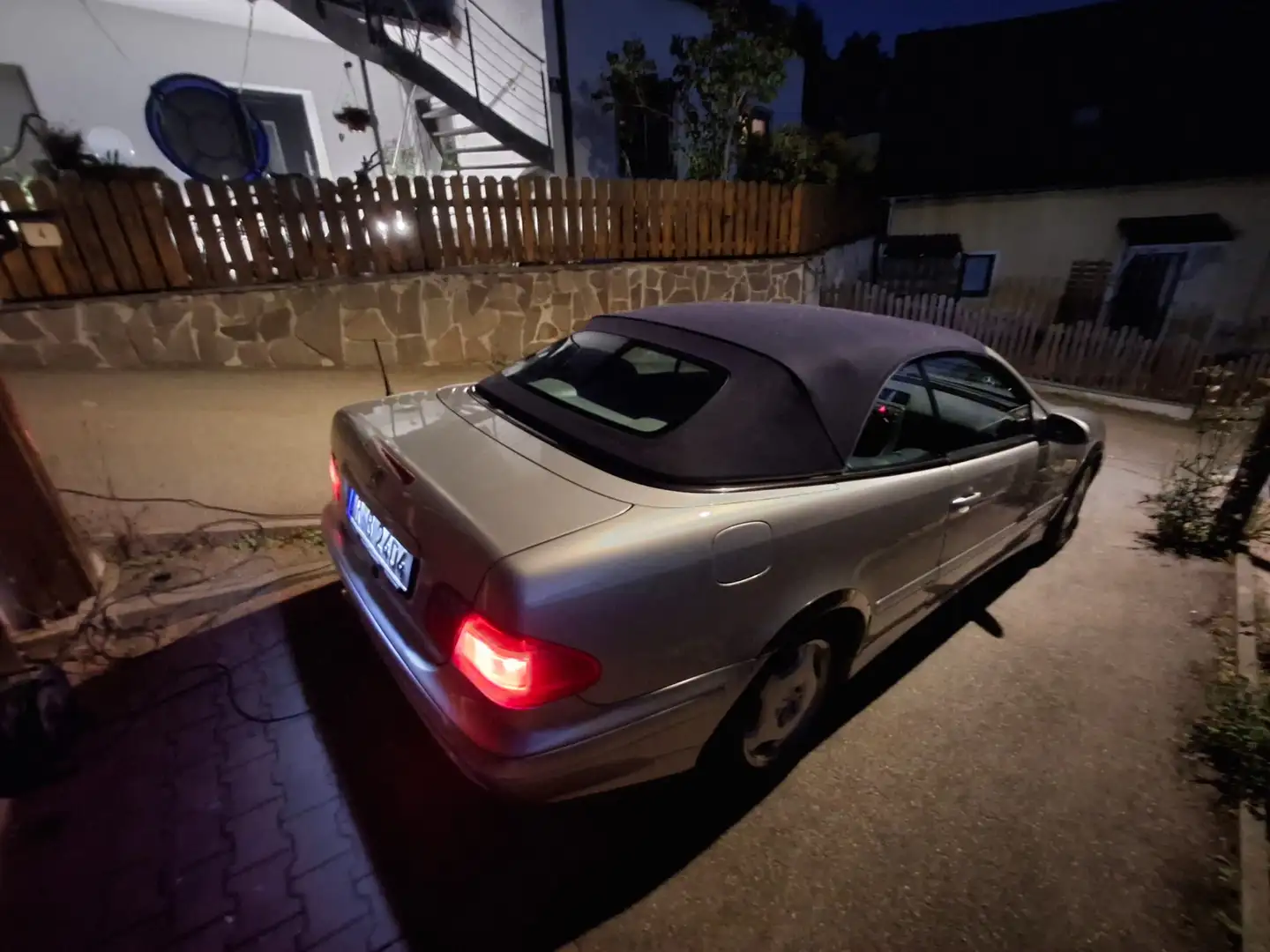 Mercedes-Benz CLK 230 CLK Cabrio 230 Kompressor Avantgarde - 2