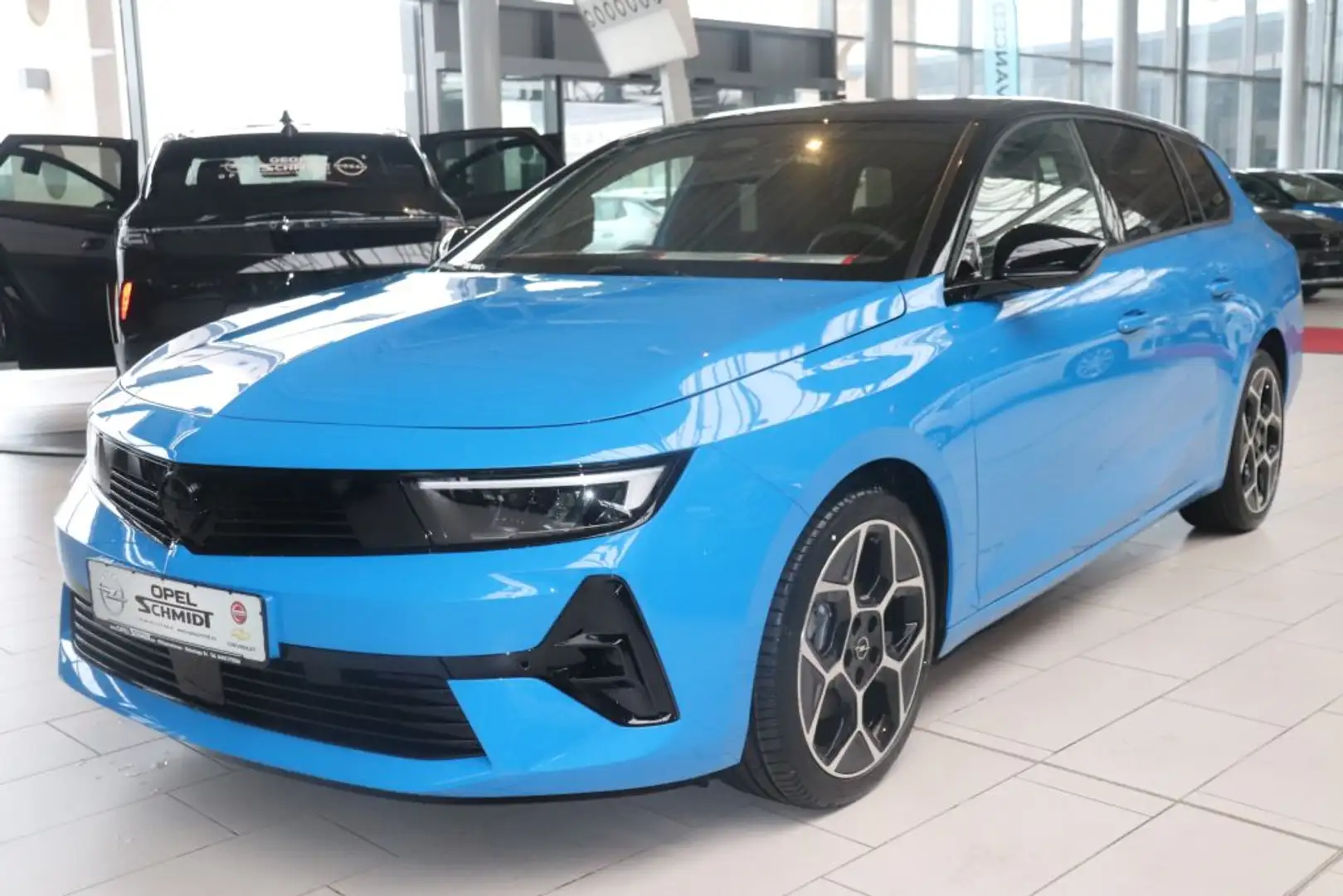 Opel Astra Sports Tourer 1.2 Turbo Automatik GS (L) Blau - 1