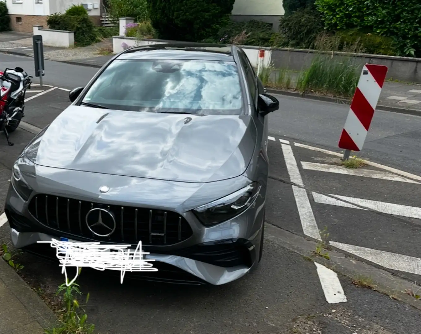 Mercedes-Benz A 35 AMG A 35 AMG 4Matic (177.151) Grau - 1