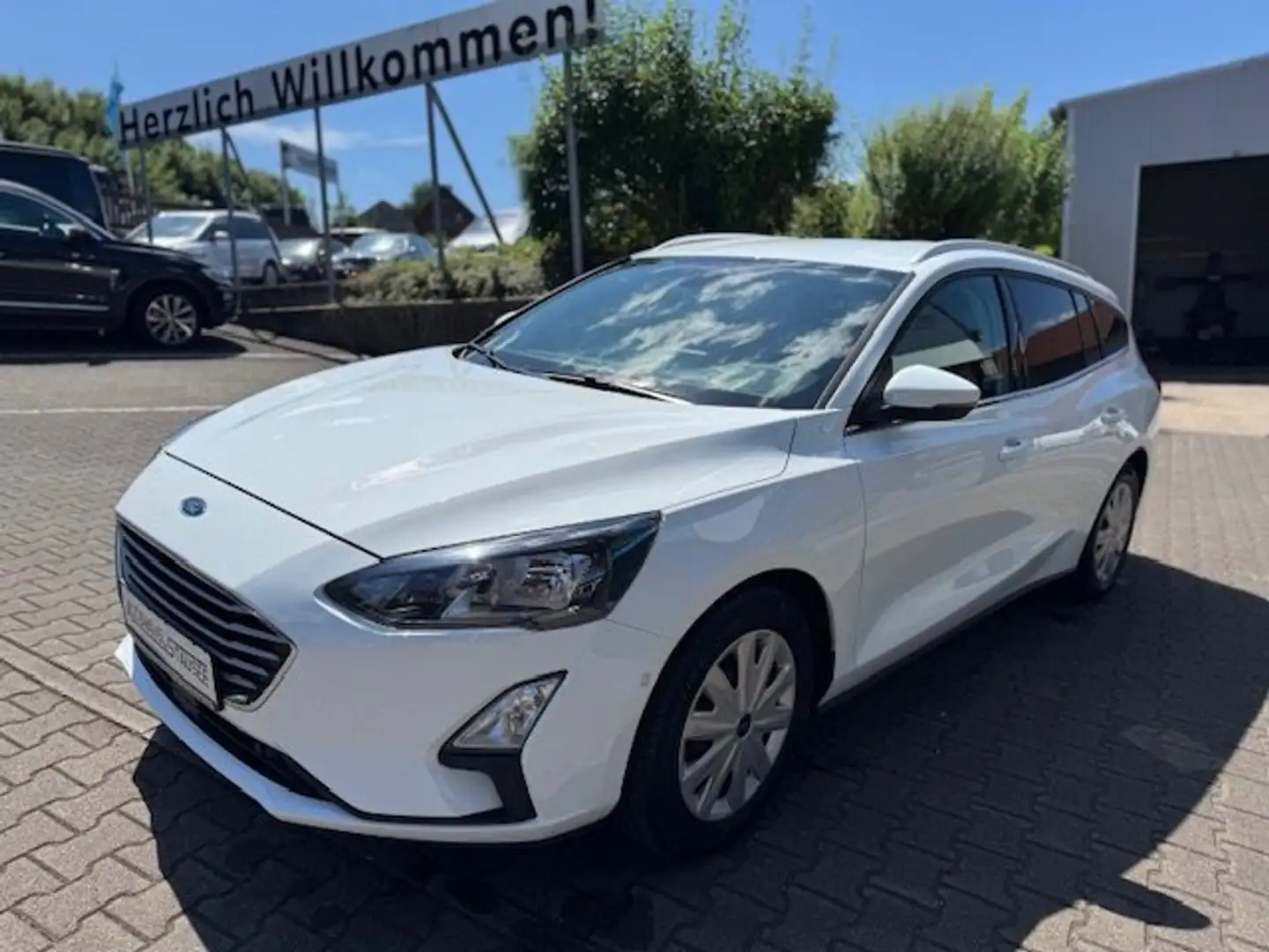 Ford Focus Turnier 1.0 Eco Boost Cool&Connect *Rückfahrkam White - 1