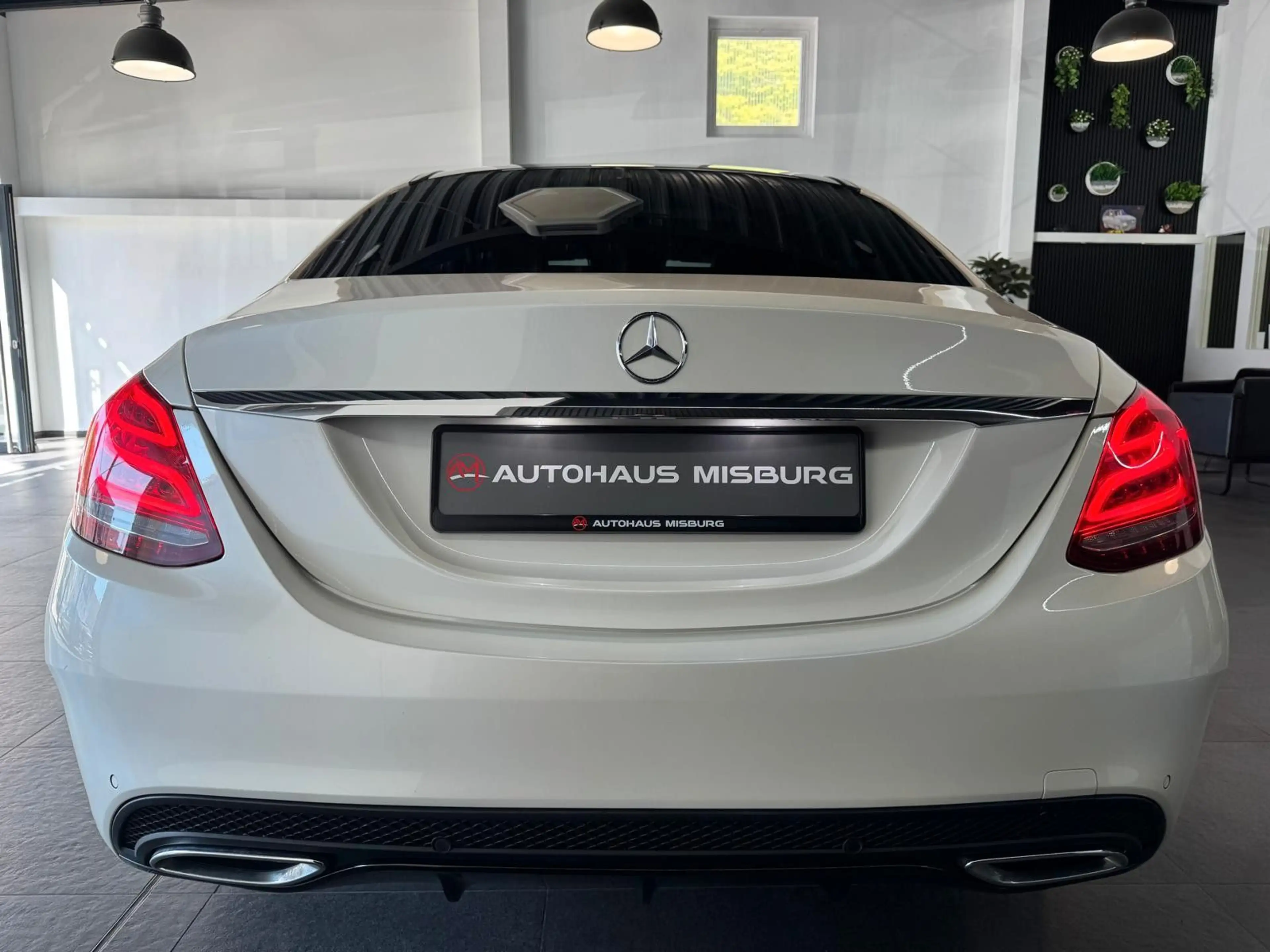 Mercedes-Benz C 250 d Lim. AMG-Paket/Panorama+Head-Up+Burmester — photo 6
