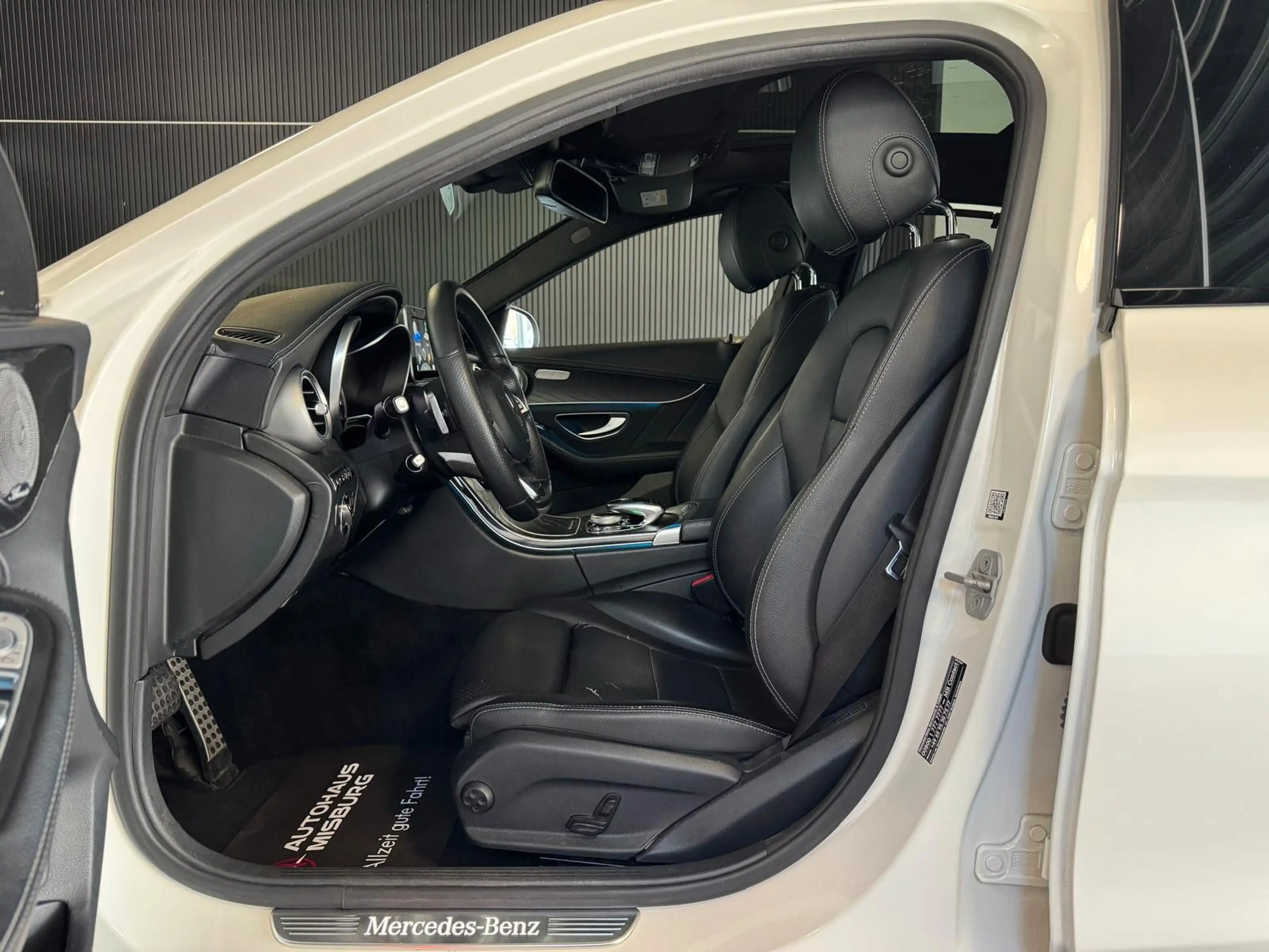 Mercedes-Benz C 250 d Lim. AMG-Paket/Panorama+Head-Up+Burmester — photo 10