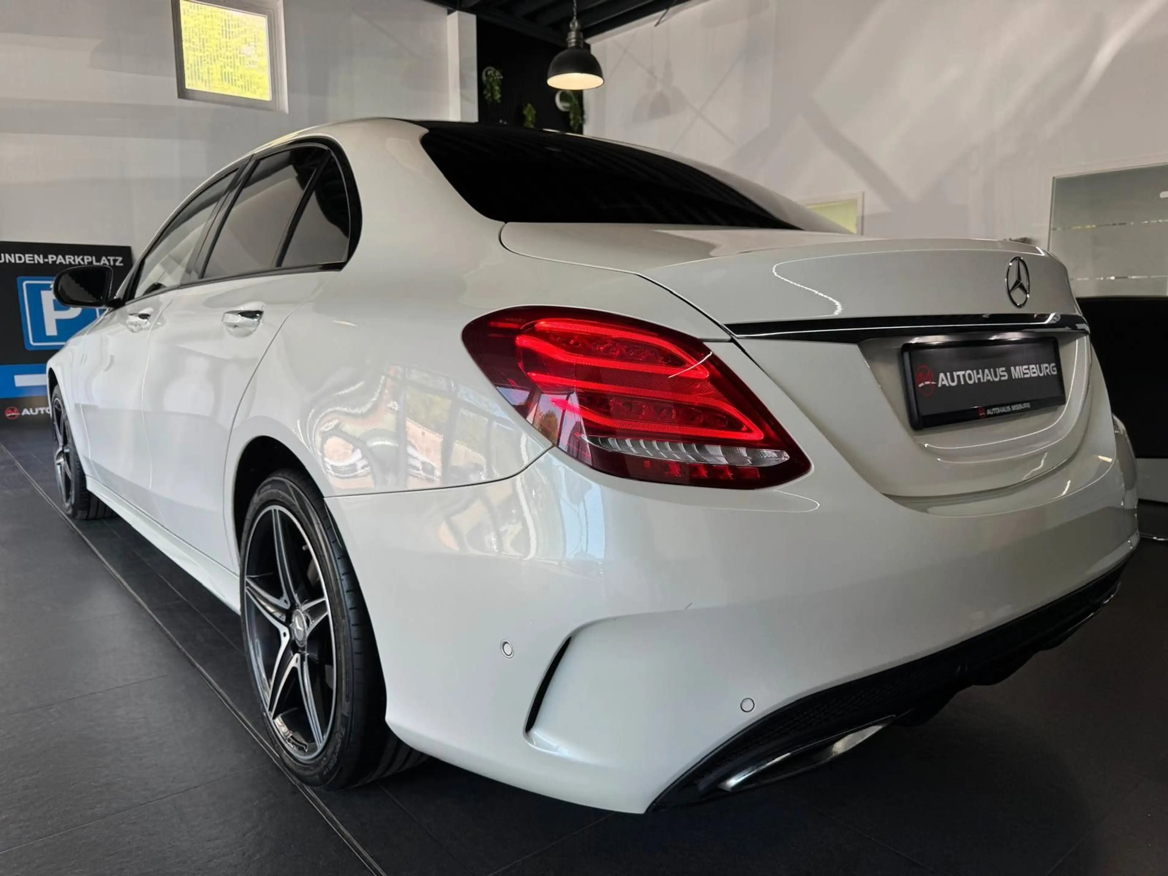 Mercedes-Benz C 250 d Lim. AMG-Paket/Panorama+Head-Up+Burmester — photo 7