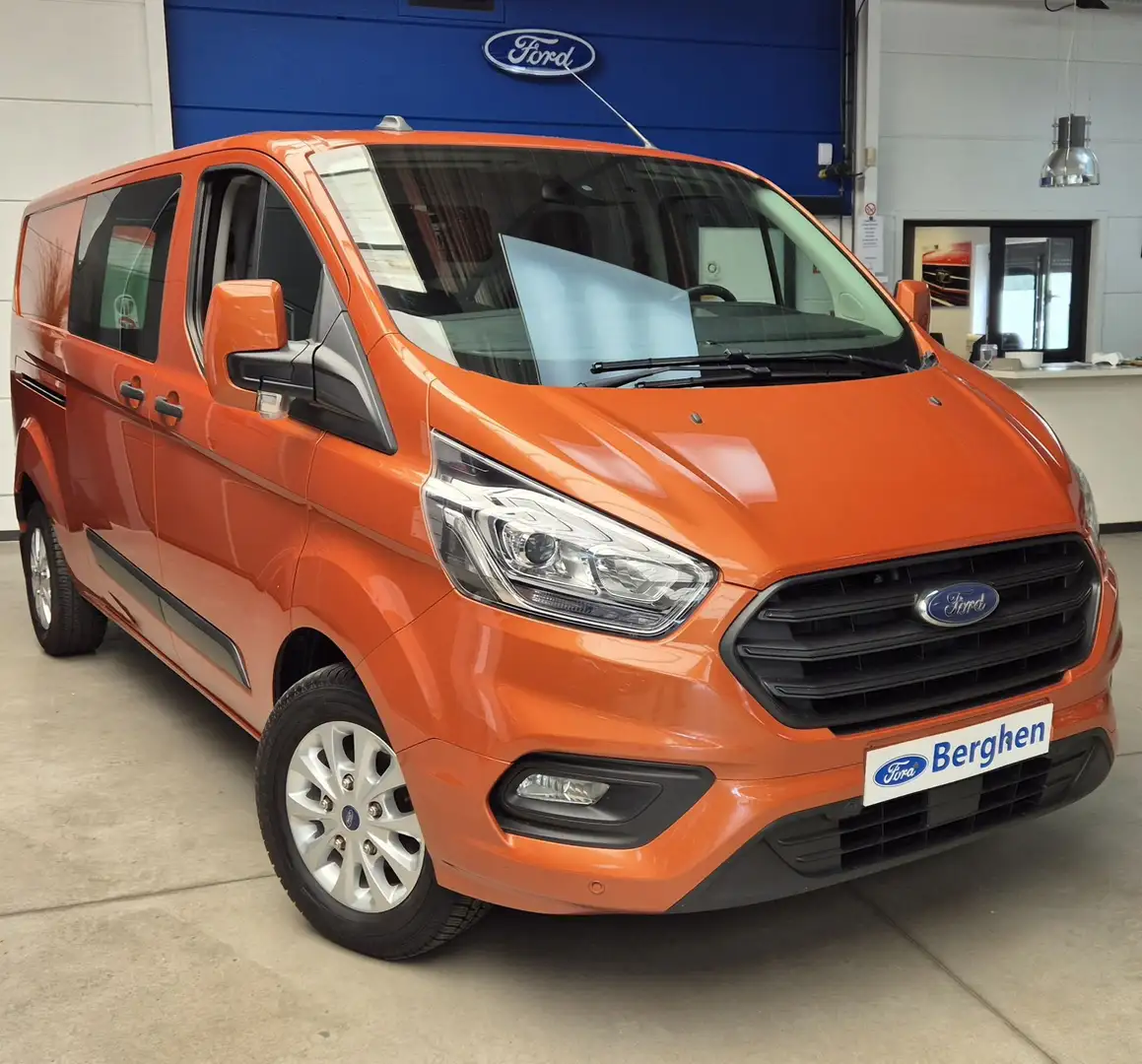 Ford Transit Custom TDCi 300L L2H1 Limited Orange - 1