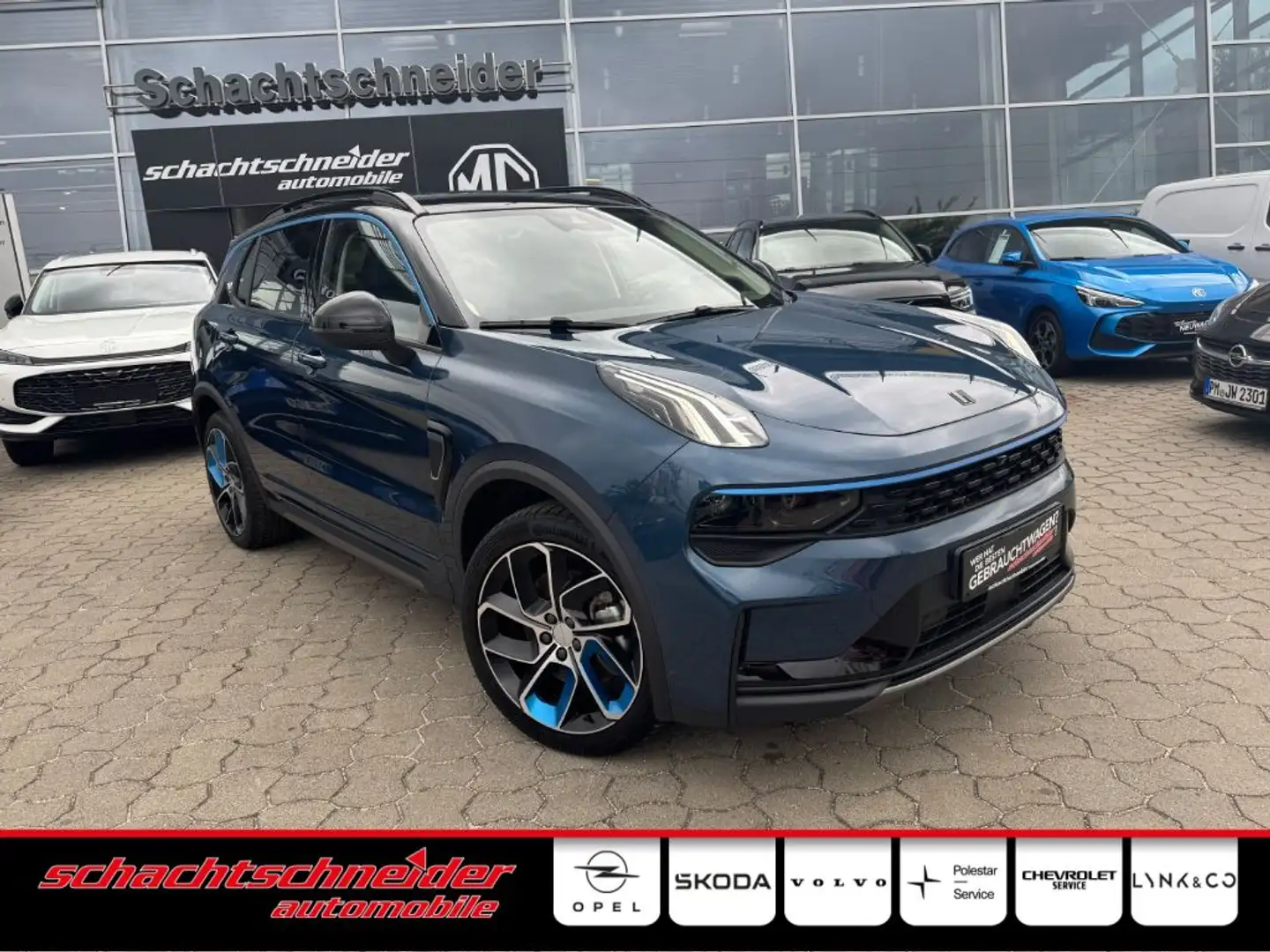 Lynk & Co 01 01 PHEV+AHZV+ACC+Panorama Blau - 1
