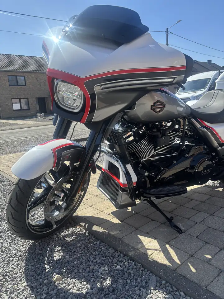 Harley-Davidson Street Glide