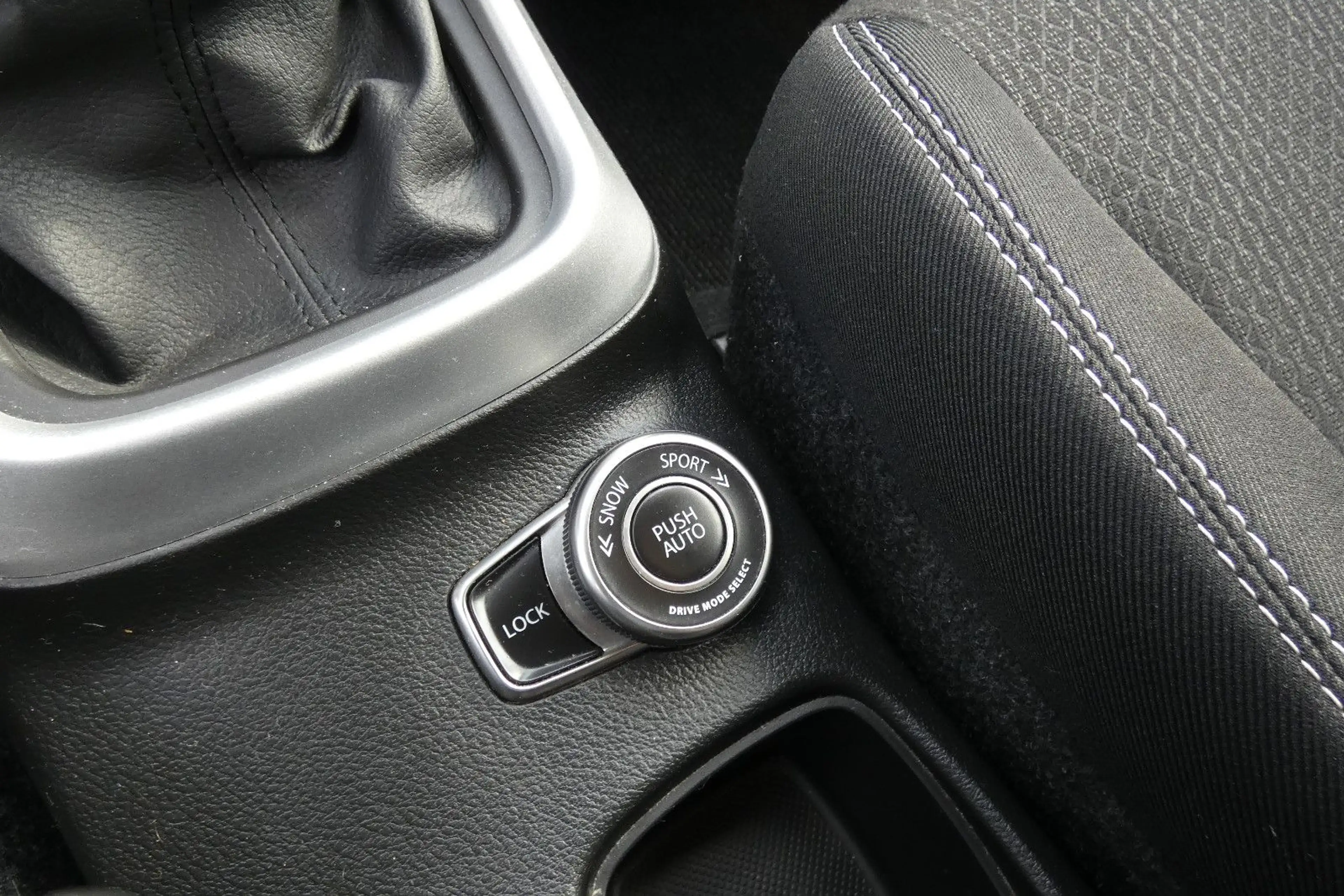 Suzuki SX4 S-Cross M.Hybrid Comfort 4x4 *AppLink/AHK/RCm — photo 14