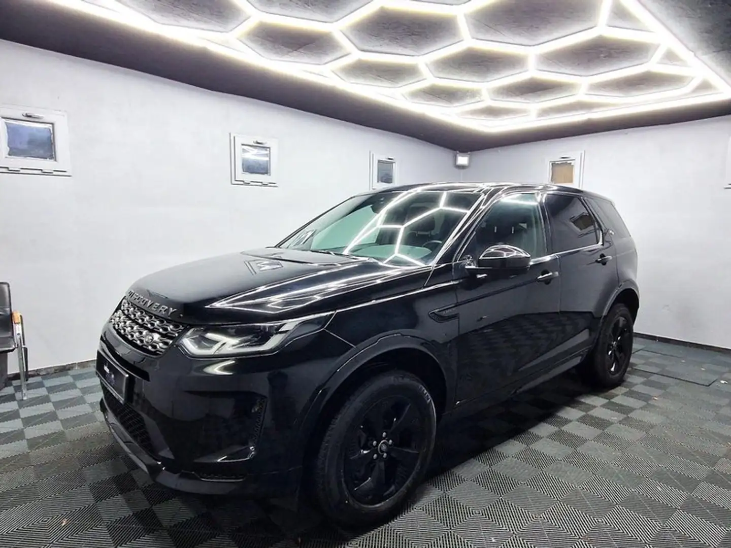 Land Rover Discovery Sport R-Dynamic AWD|AUTOM|LEDER|CAM|LED|NAVI Schwarz - 1