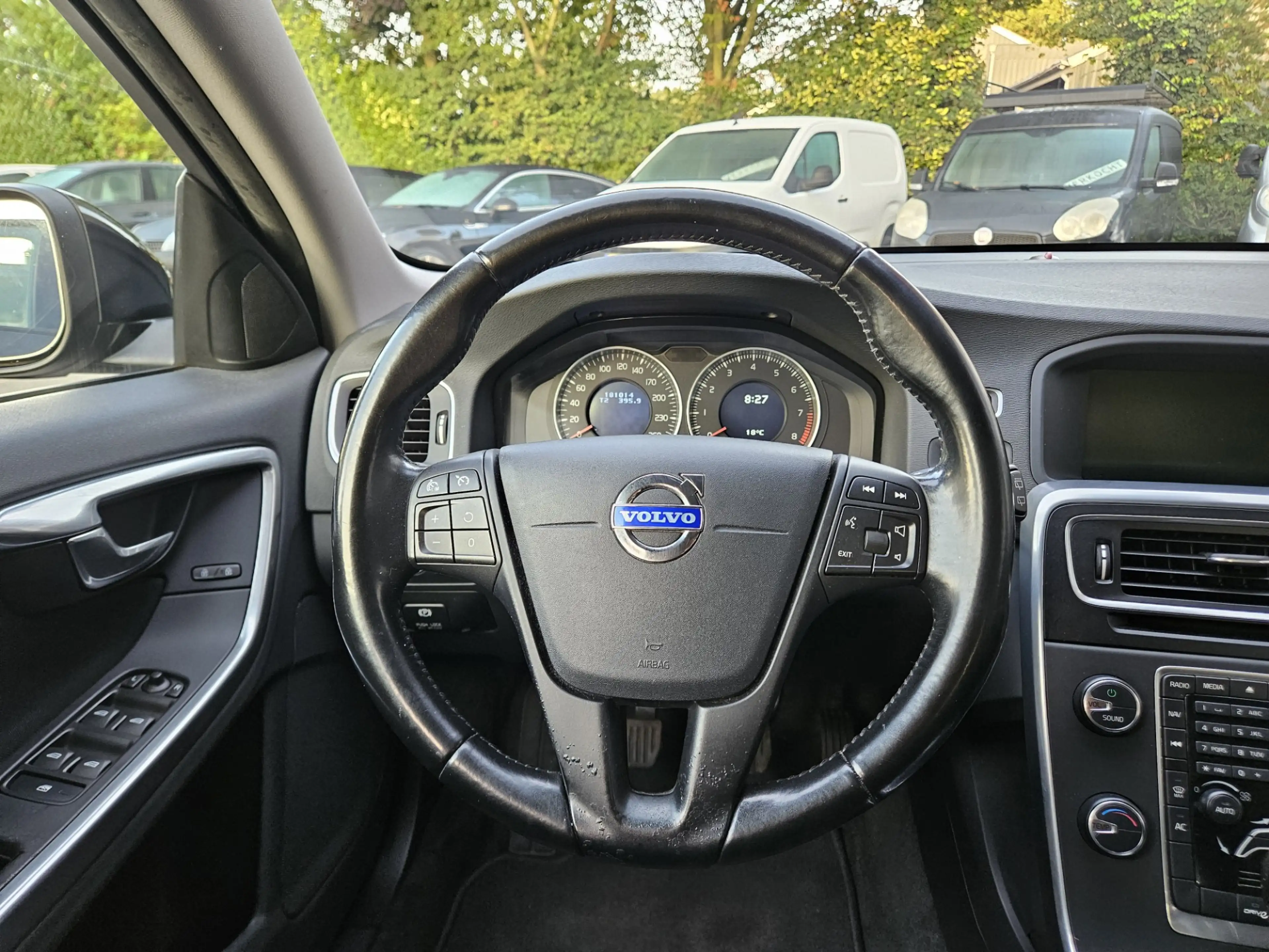 Volvo V60 1.6 T3 Kinetic Trekhaak! Airco/Clima! Cruise Contr — photo 4