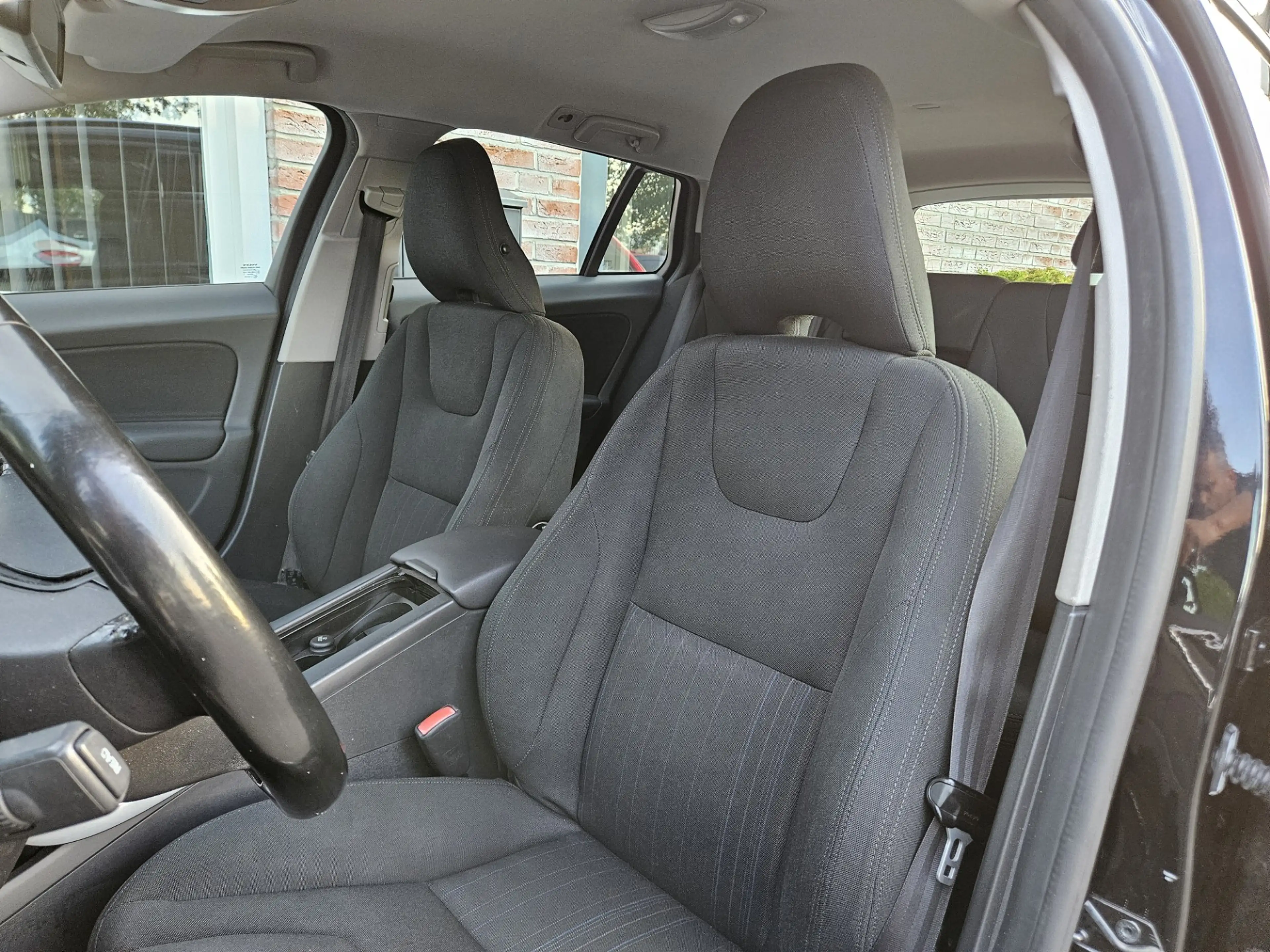 Volvo V60 1.6 T3 Kinetic Trekhaak! Airco/Clima! Cruise Contr — photo 6