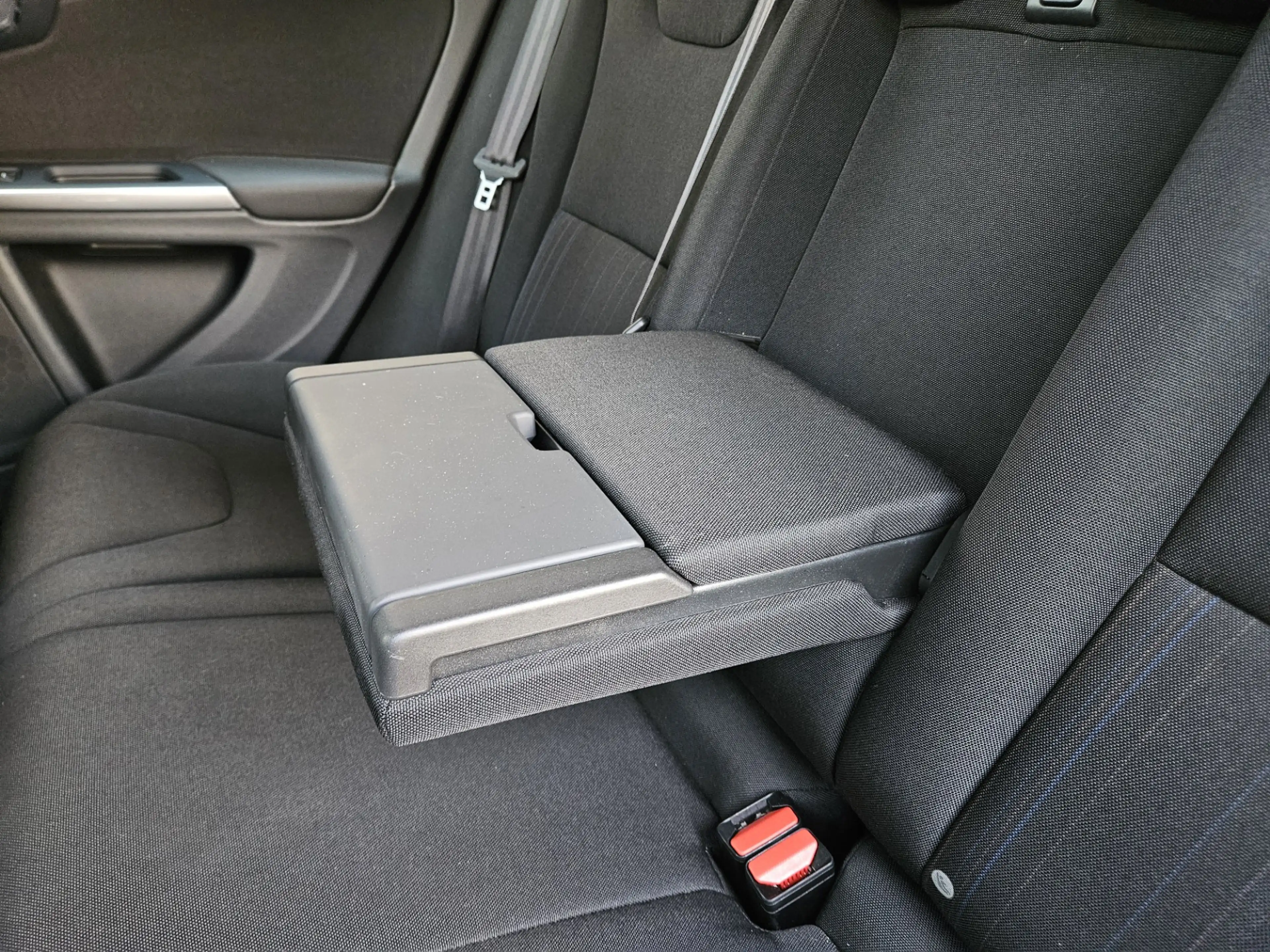 Volvo V60 1.6 T3 Kinetic Trekhaak! Airco/Clima! Cruise Contr — photo 14