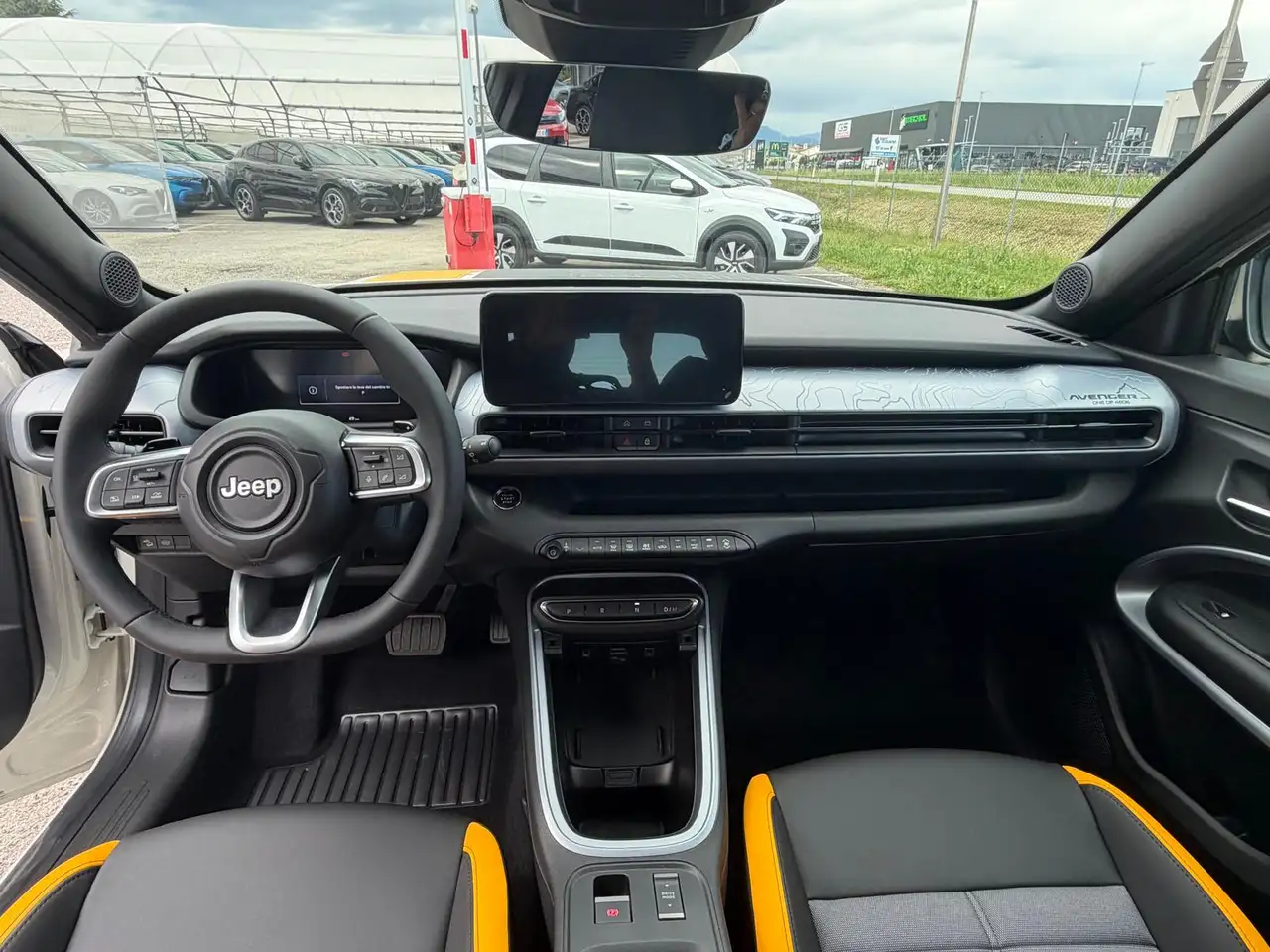 Jeep Avenger 1.2 t e-hybrid The North Face 4xe 145cv TETTO NERO 10