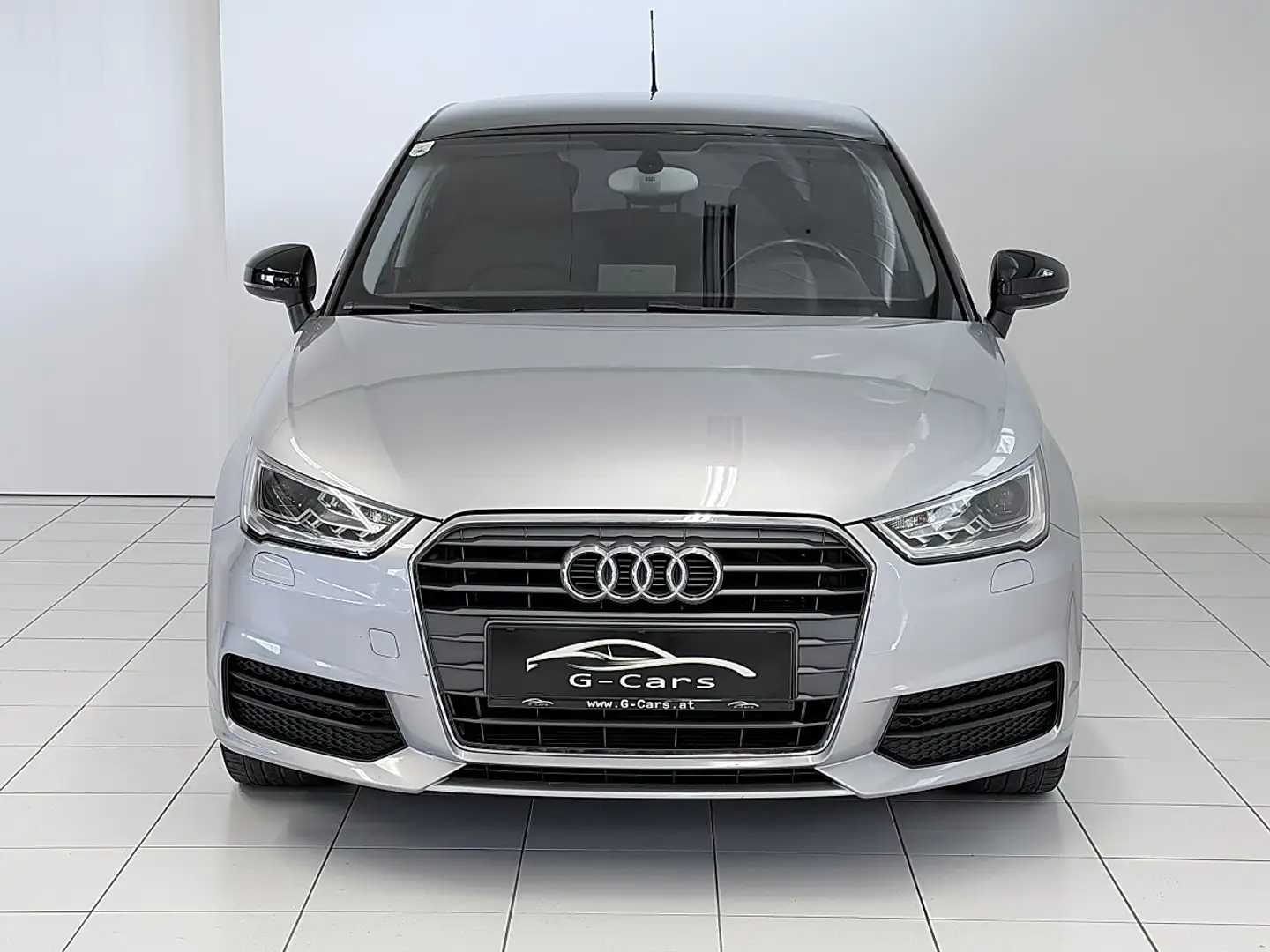 Audi A1 SB 1,0 TFSI intense Silber - 2
