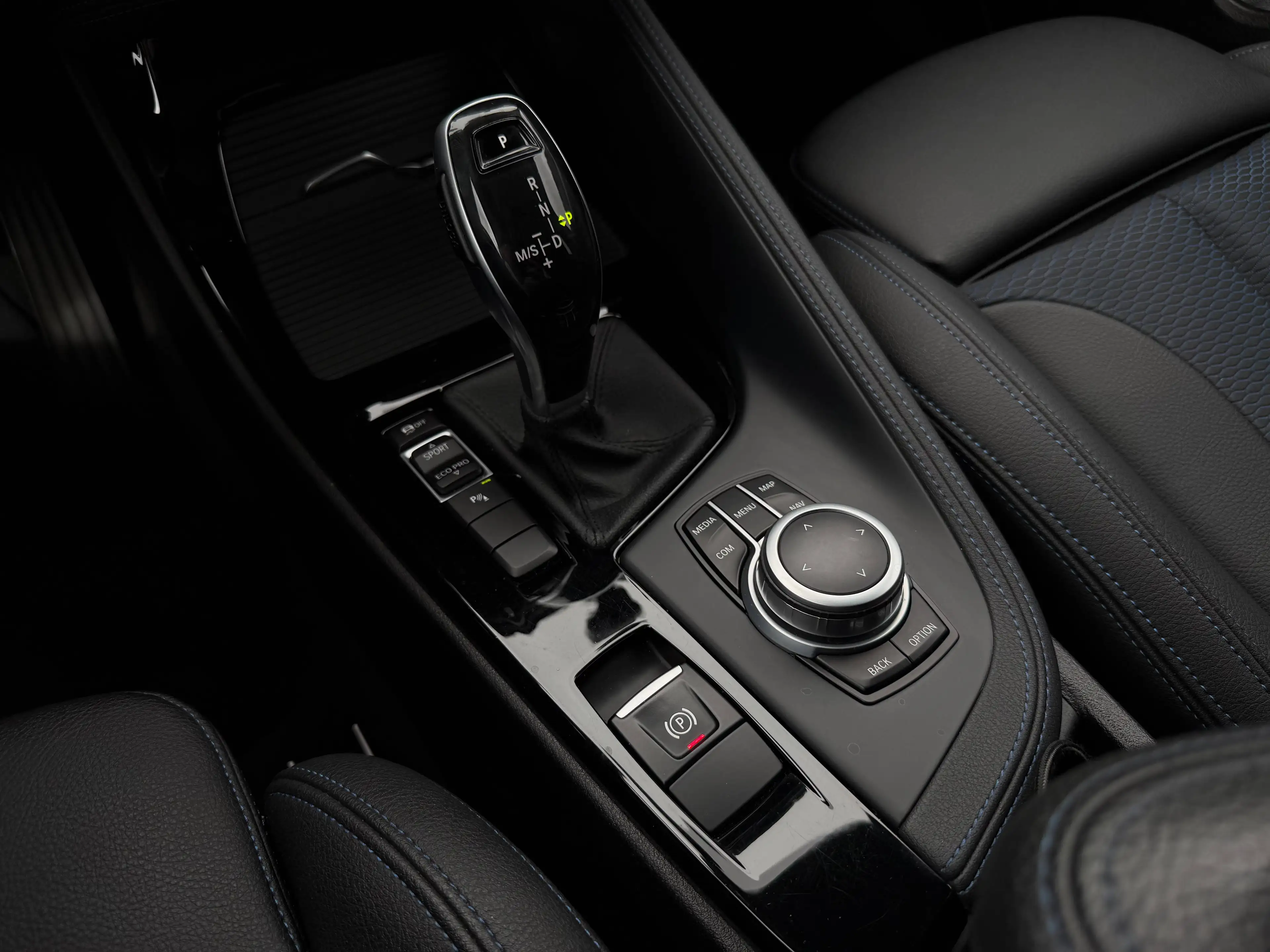 BMW X2 1.5iA sDrive18 OPF - GARANTIE 12M - 3a — photo 12